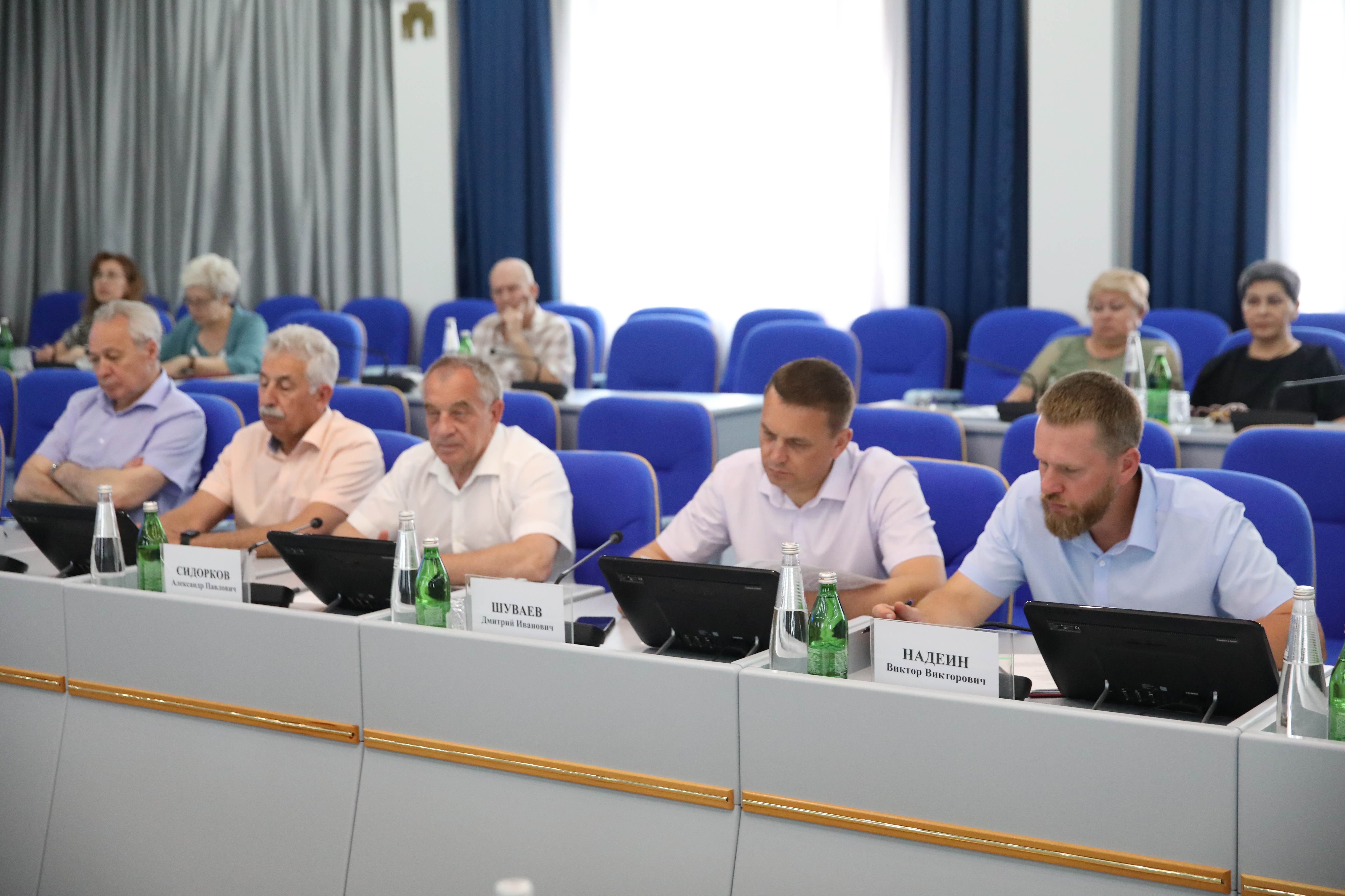 Краевые депутаты готовятся к очередному заседанию Думы