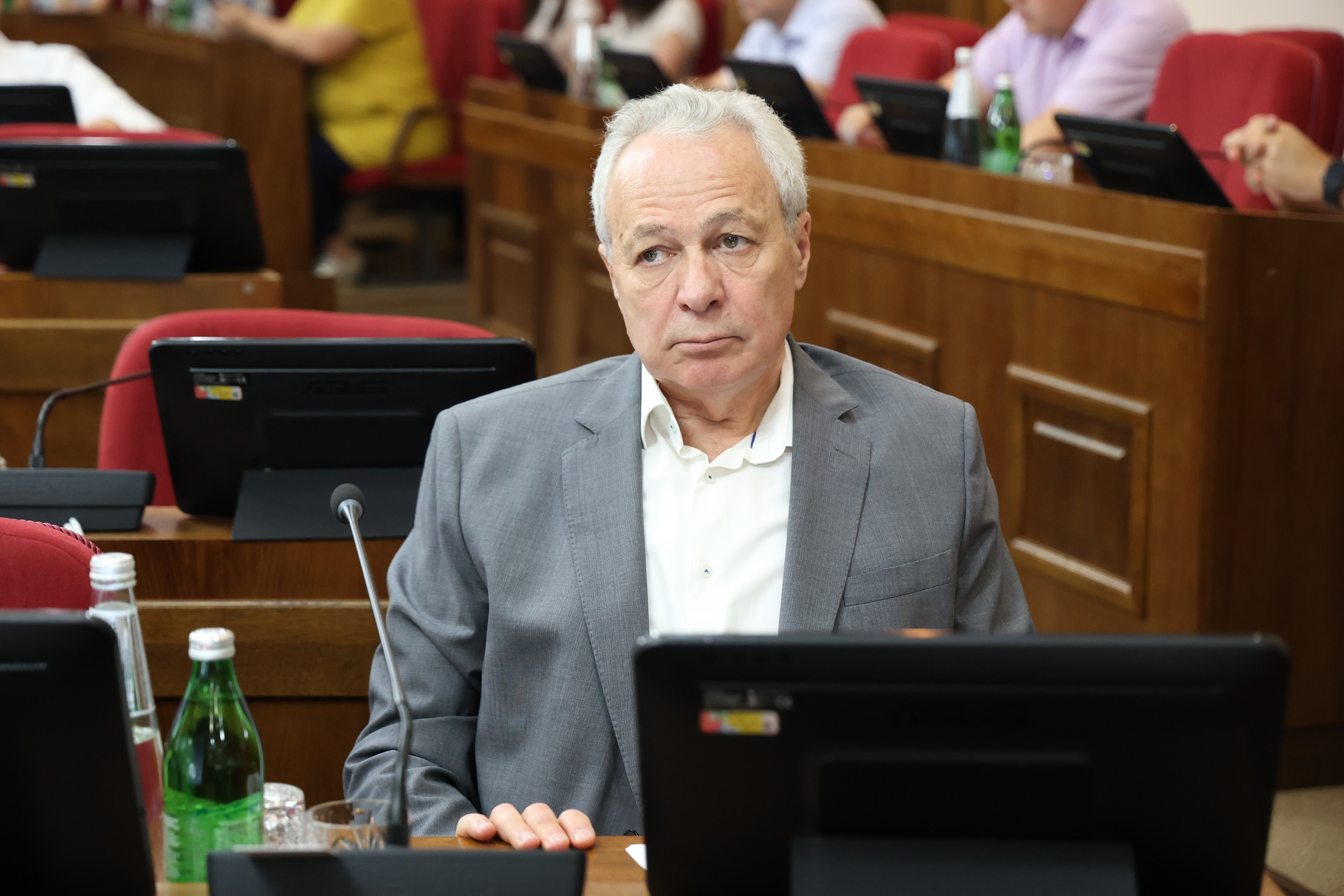 Утверждена повестка июньского заседания Думы края