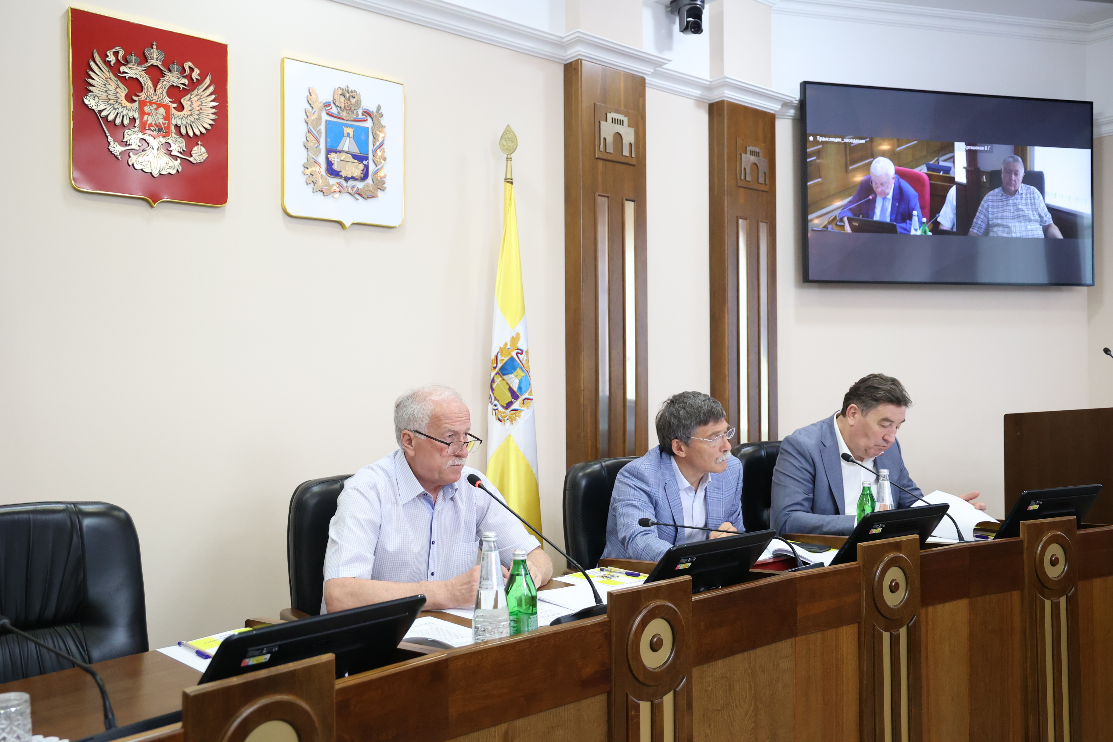 Утверждена повестка июньского заседания Думы края