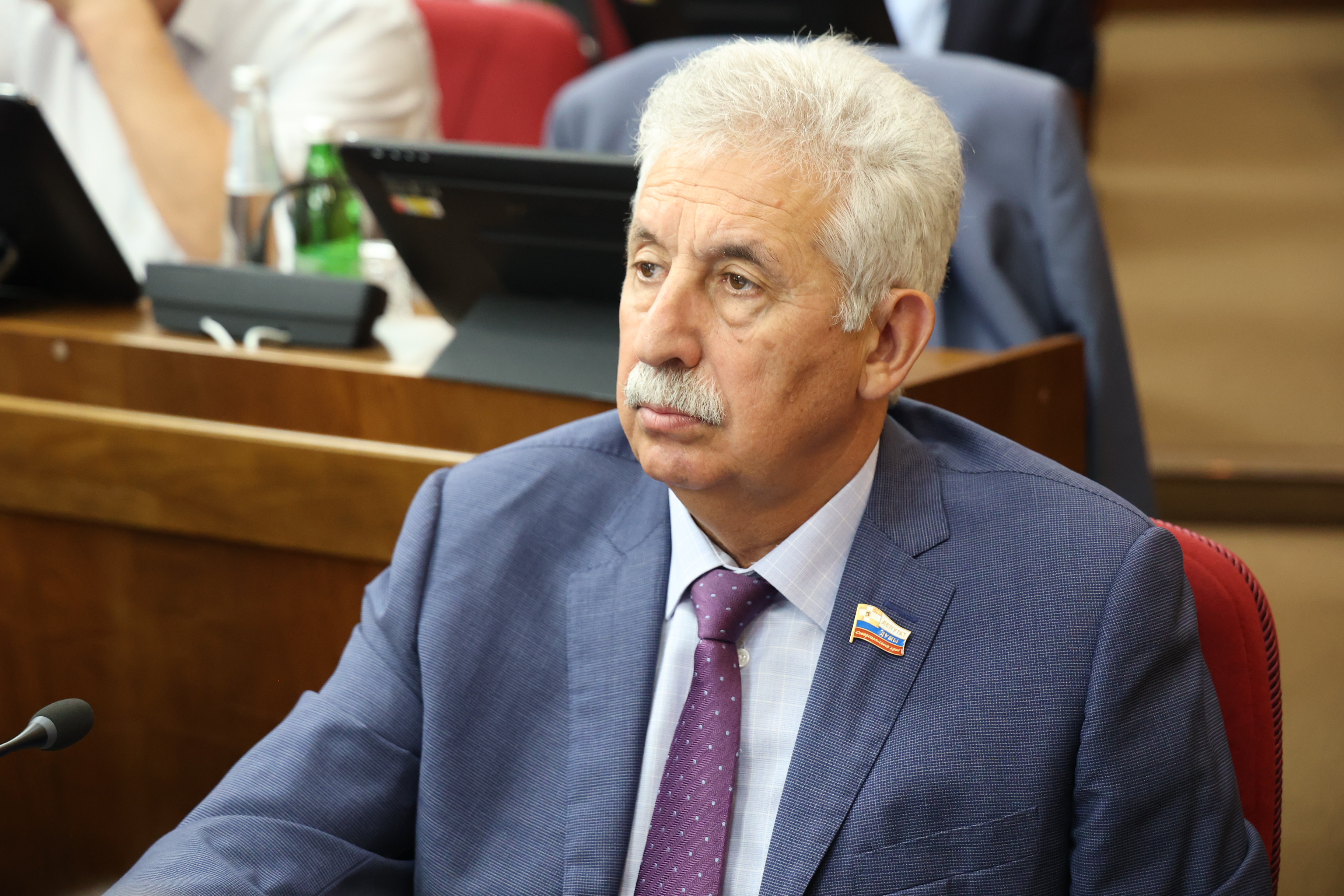 Приняты поправки в краевой закон в сфере соцподдержки детей-сирот