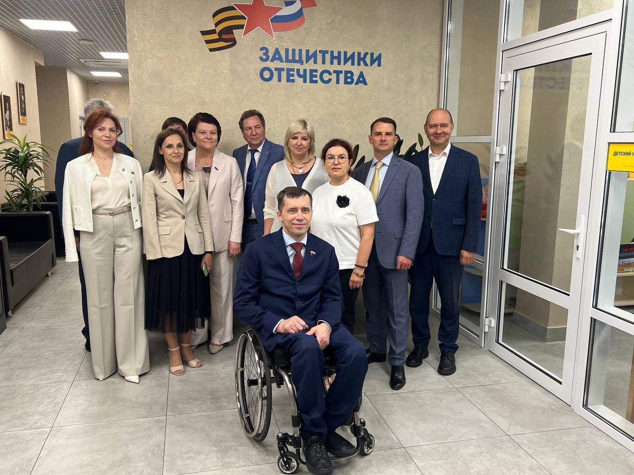 Федеральные и краевые депутаты обсудили актуальные проблемы предоставления мер социальной поддержки гражданам