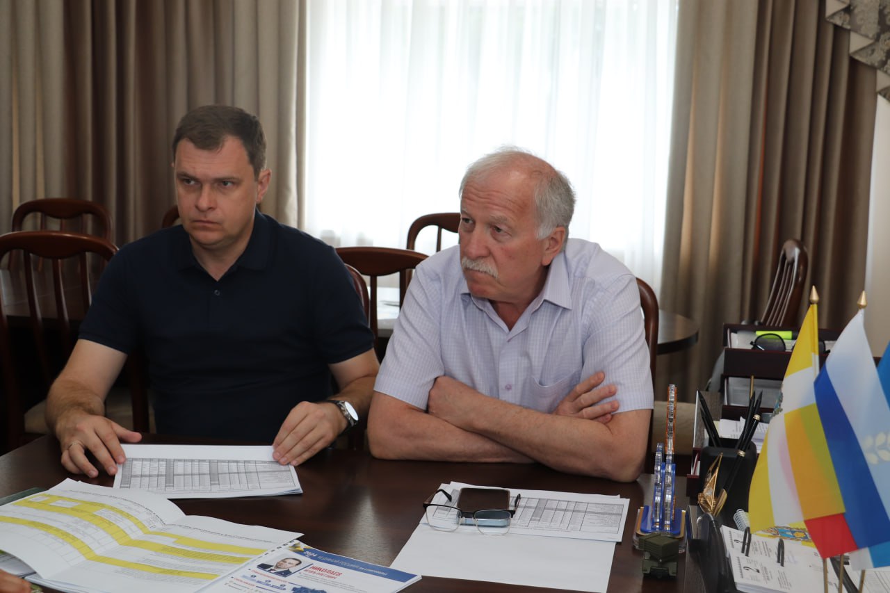 Николай Великдань совершил рабочую поездку в Новоселицкий округ