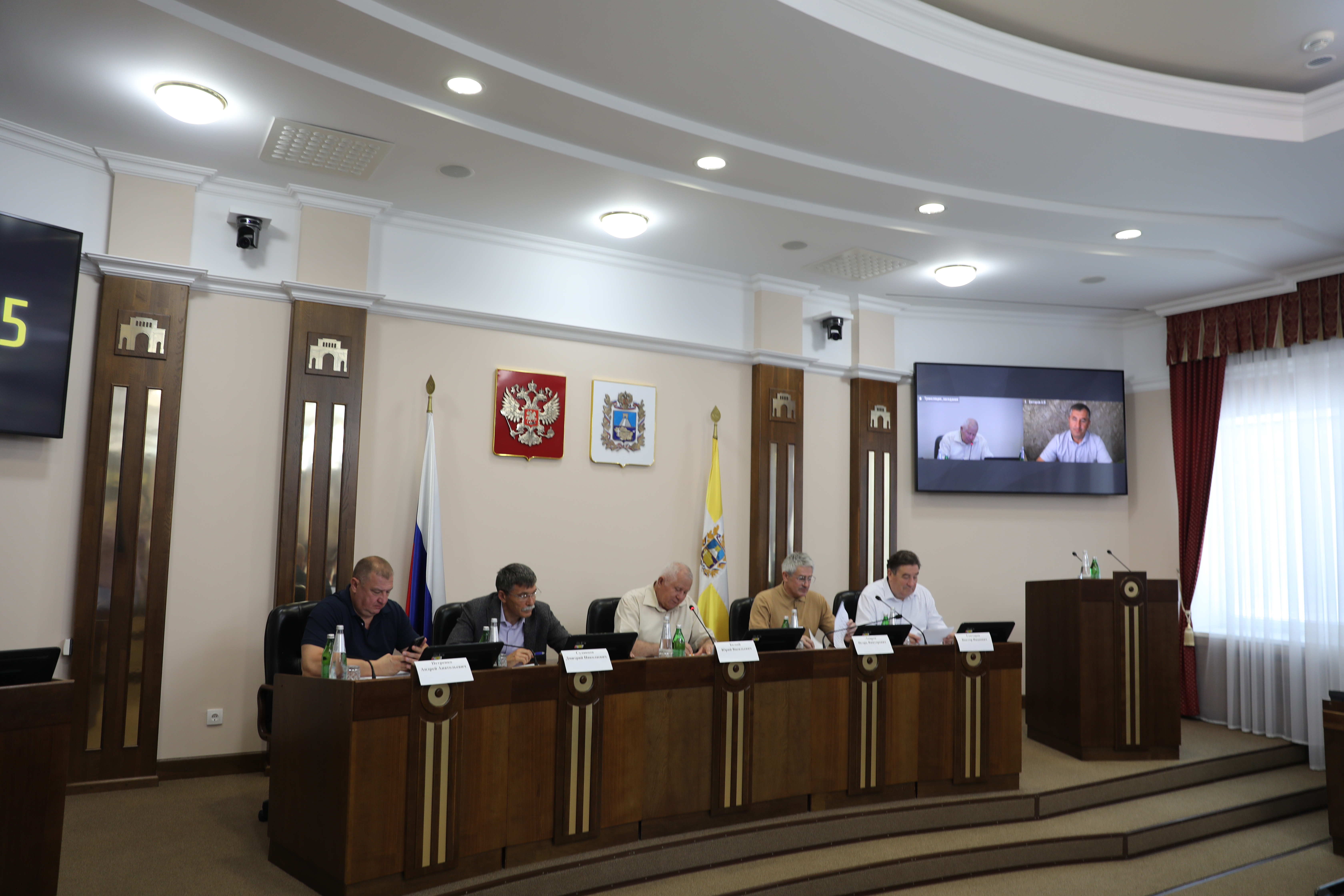 Проект закона, регулирующий внешнеэкономические связи муниципалитетов, прорабатывается в профильном комитете Думы