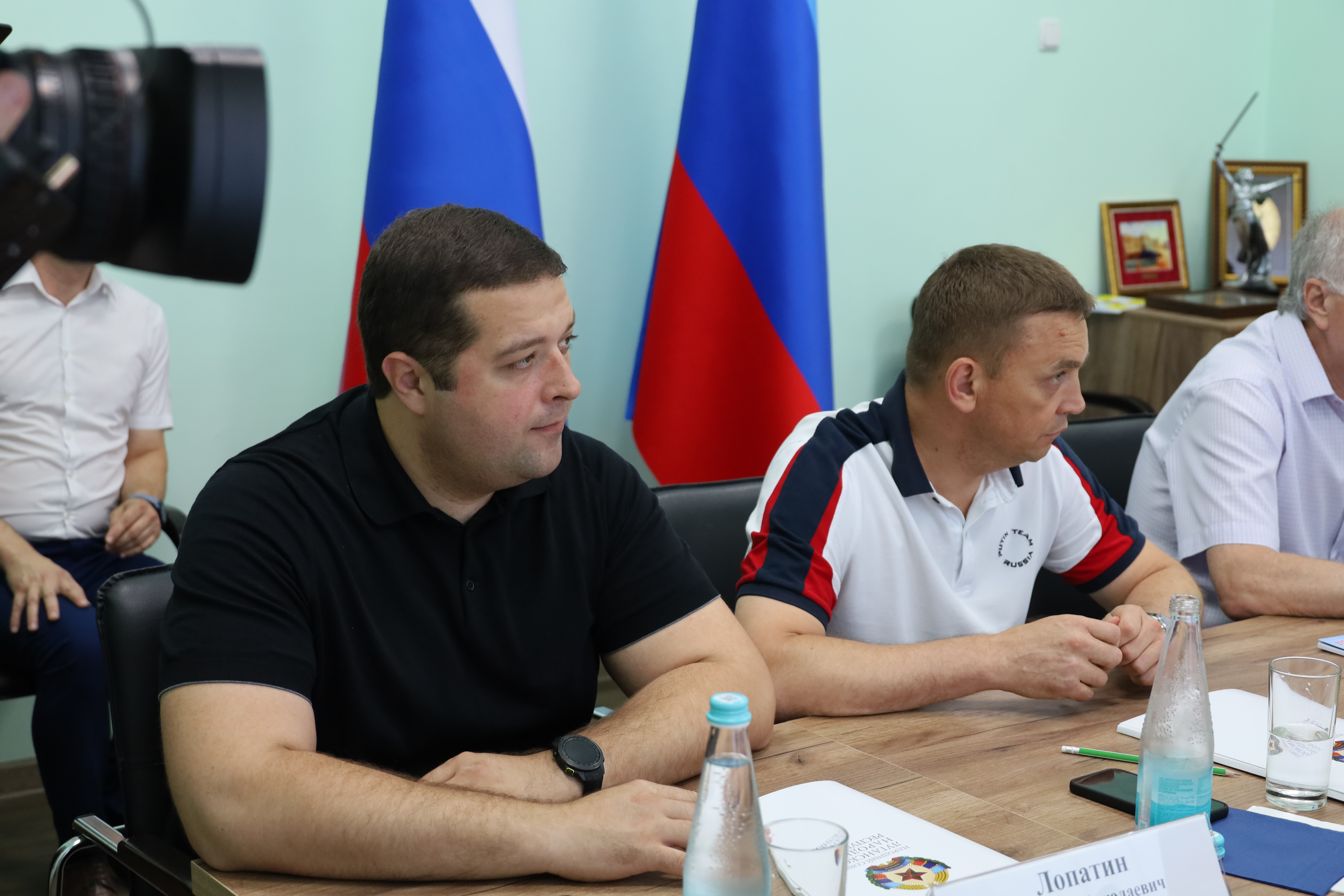 Николай Великдань встретился с депутатским корпусом Народного Совета ЛНР