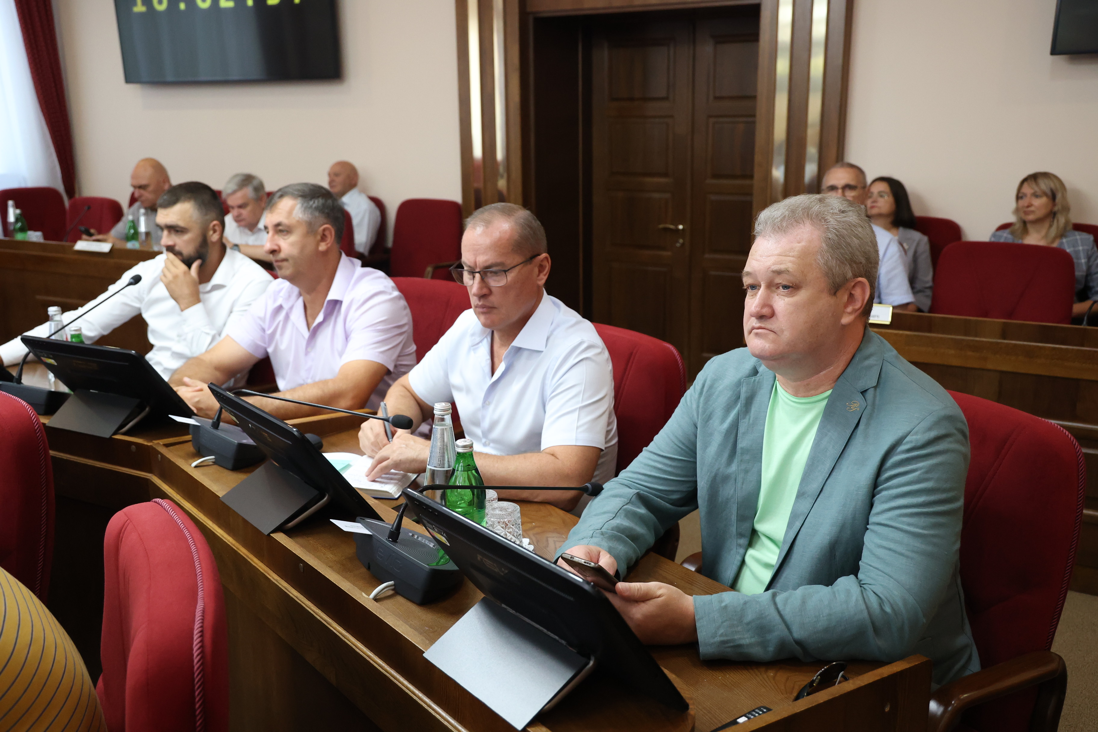 Дума Ставрополья внесла изменения в закон о единовременной выплате гражданам, заключившим контракт на прохождение военной службы