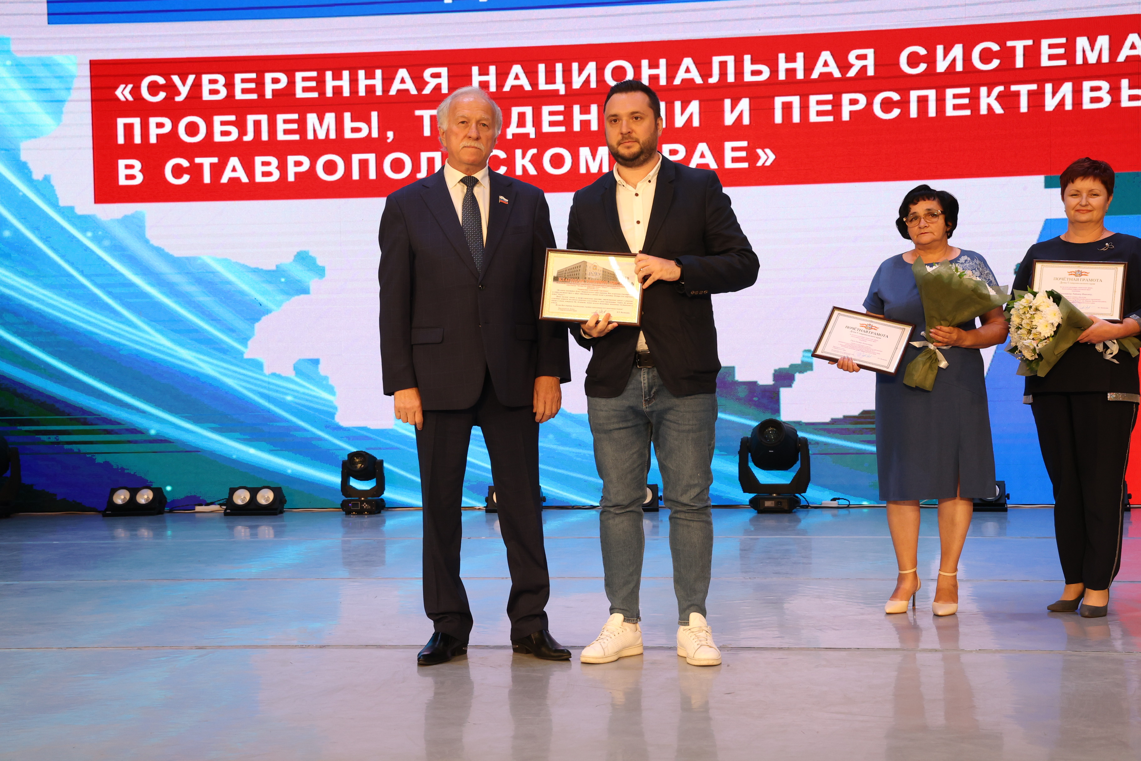 Николай Великдань: Учителя формируют облик современного человека, способного взять ответственность за судьбу Отечества
