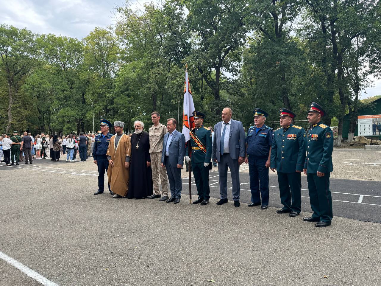 С благодарностью за службу