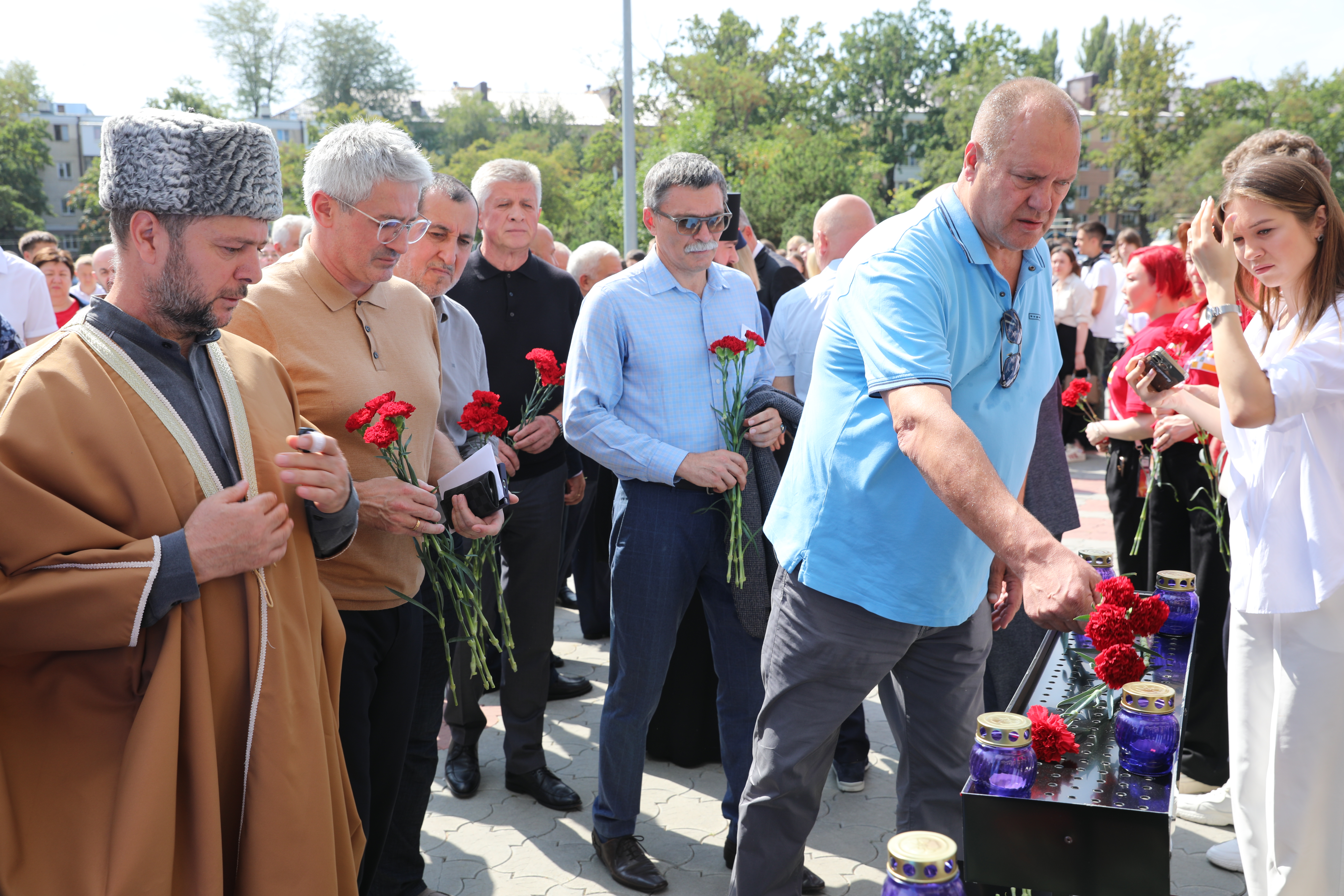 Депутаты Думы Ставрополья почтили память жертв террористических актов