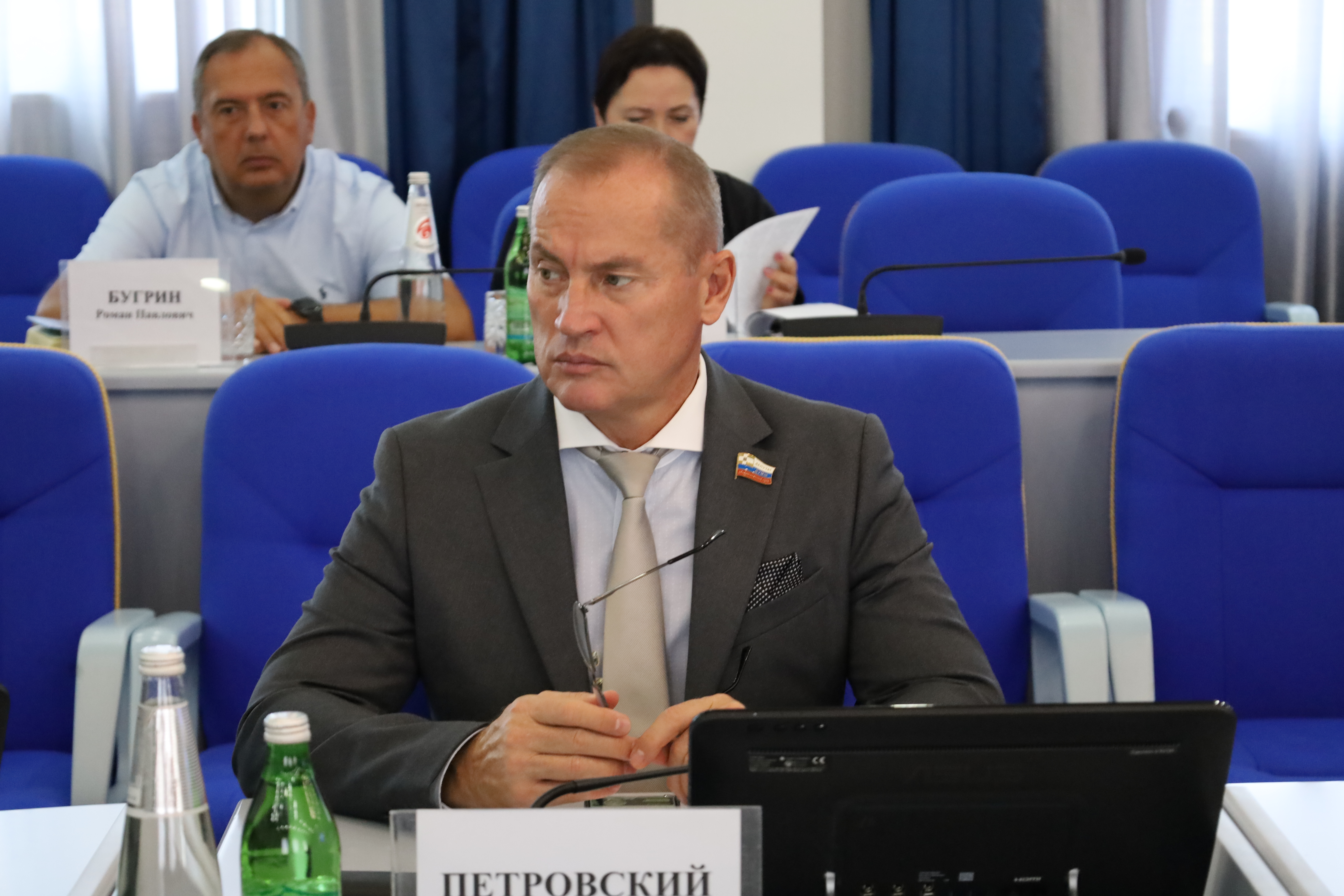 Депутаты работают над проектом закона, регулирующим проведение обследования технического состояния многоквартирных домов
