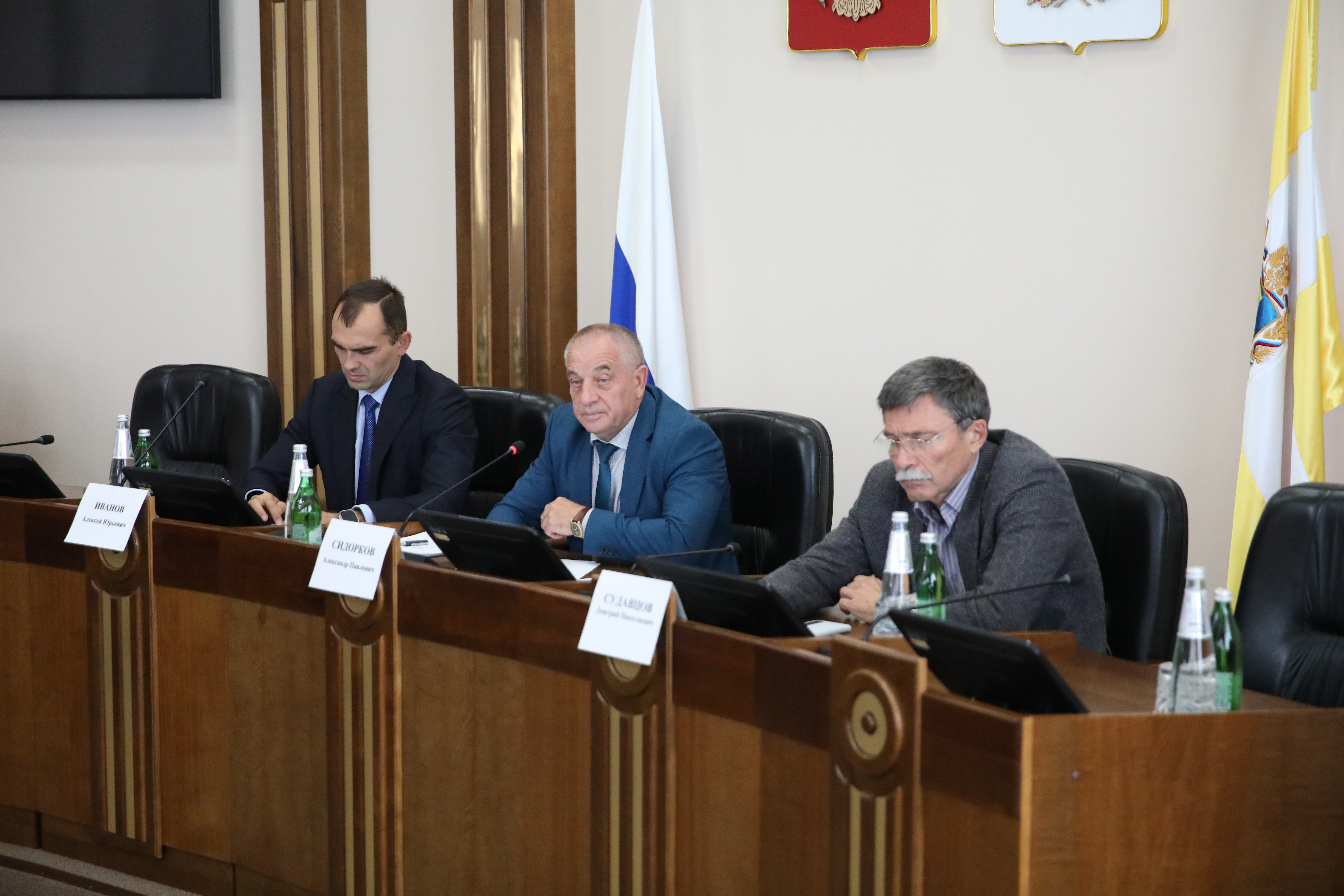 В Думе края прошло заседание комитета по промышленности, энергетике, строительству и жилищно-коммунальному хозяйству