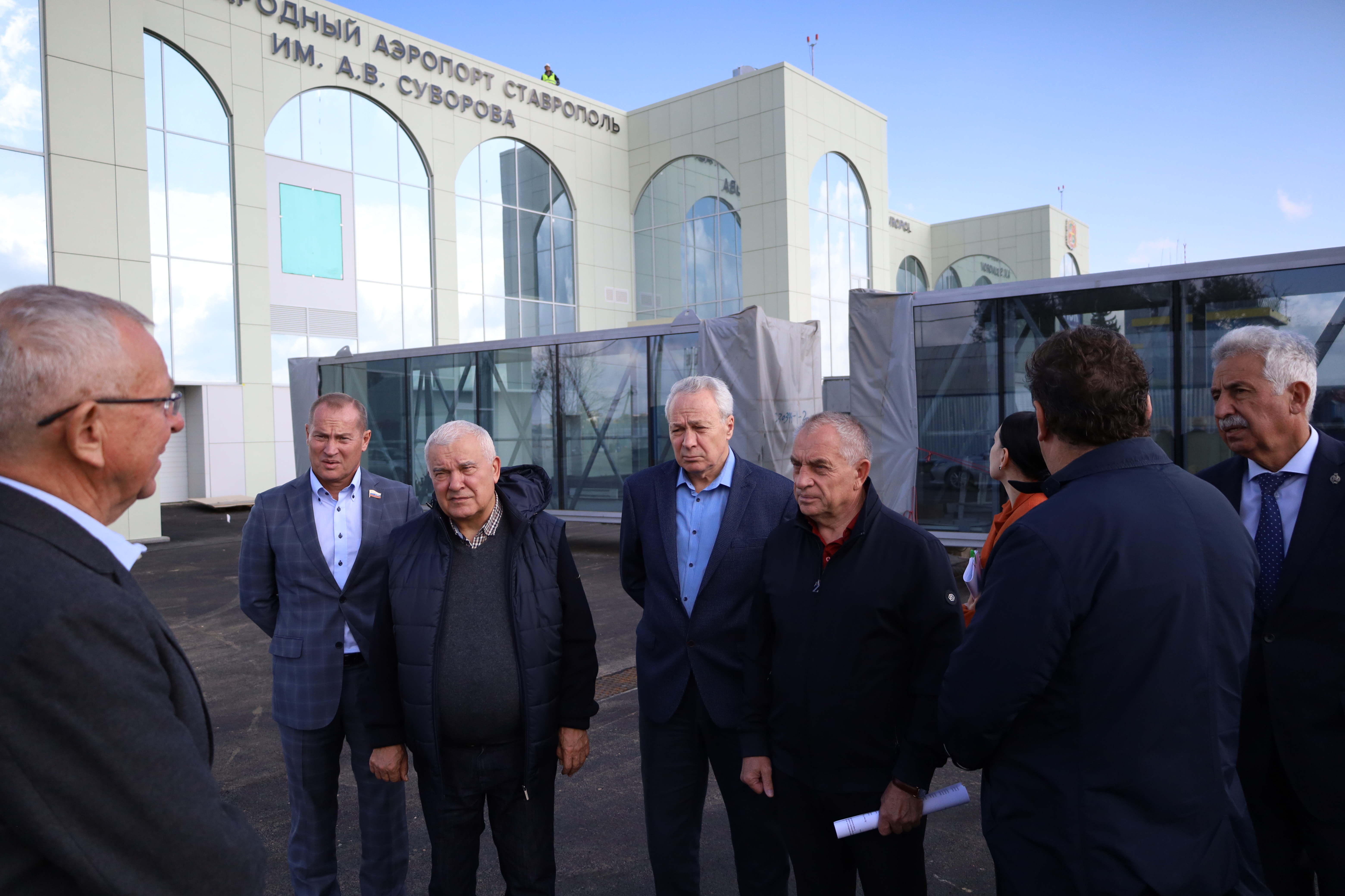 Краевые законодатели проверили ход строительства нового аэропортового комплекса Ставрополя