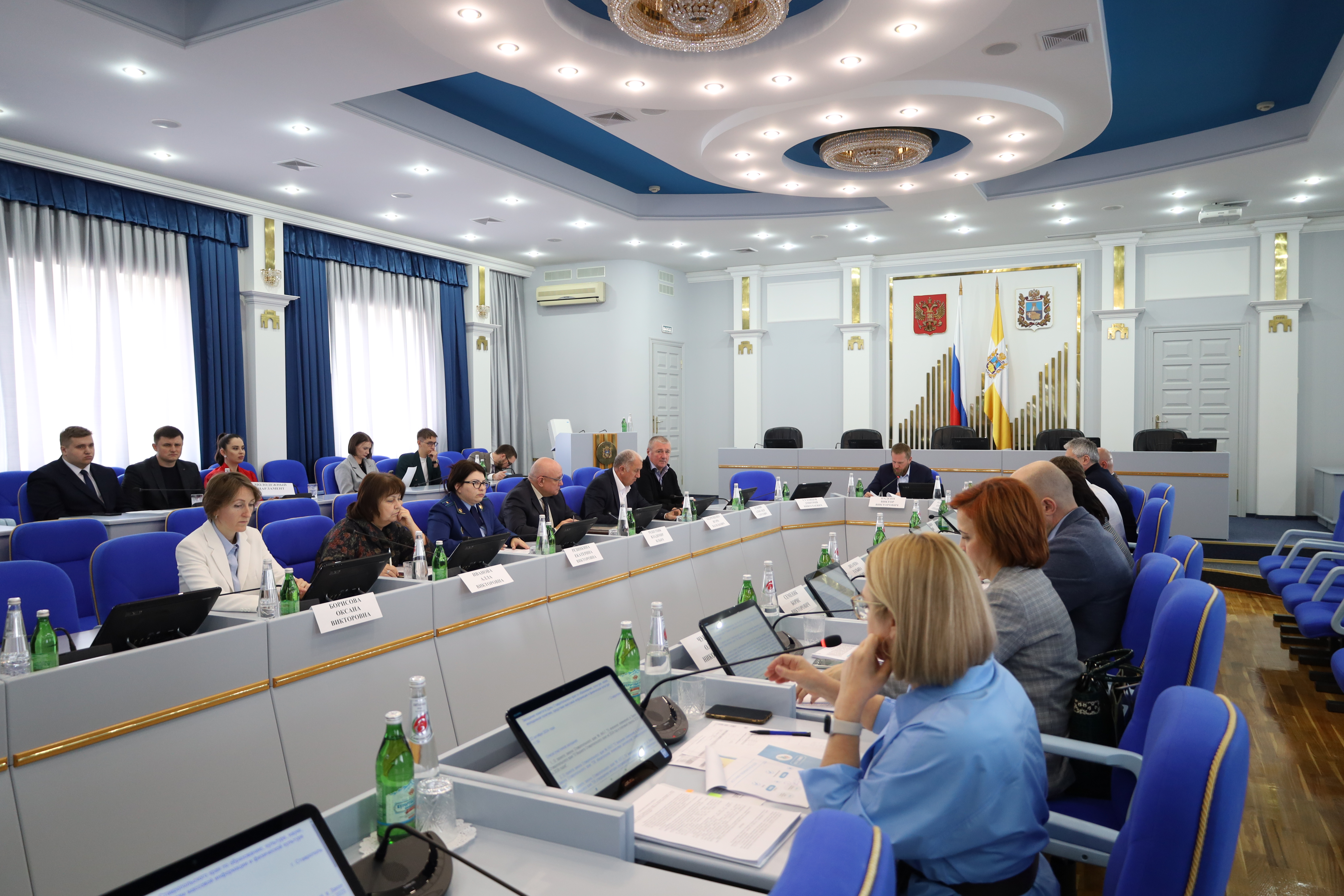 Депутаты работают над корректировками краевого бюджета по курируемым направлениям