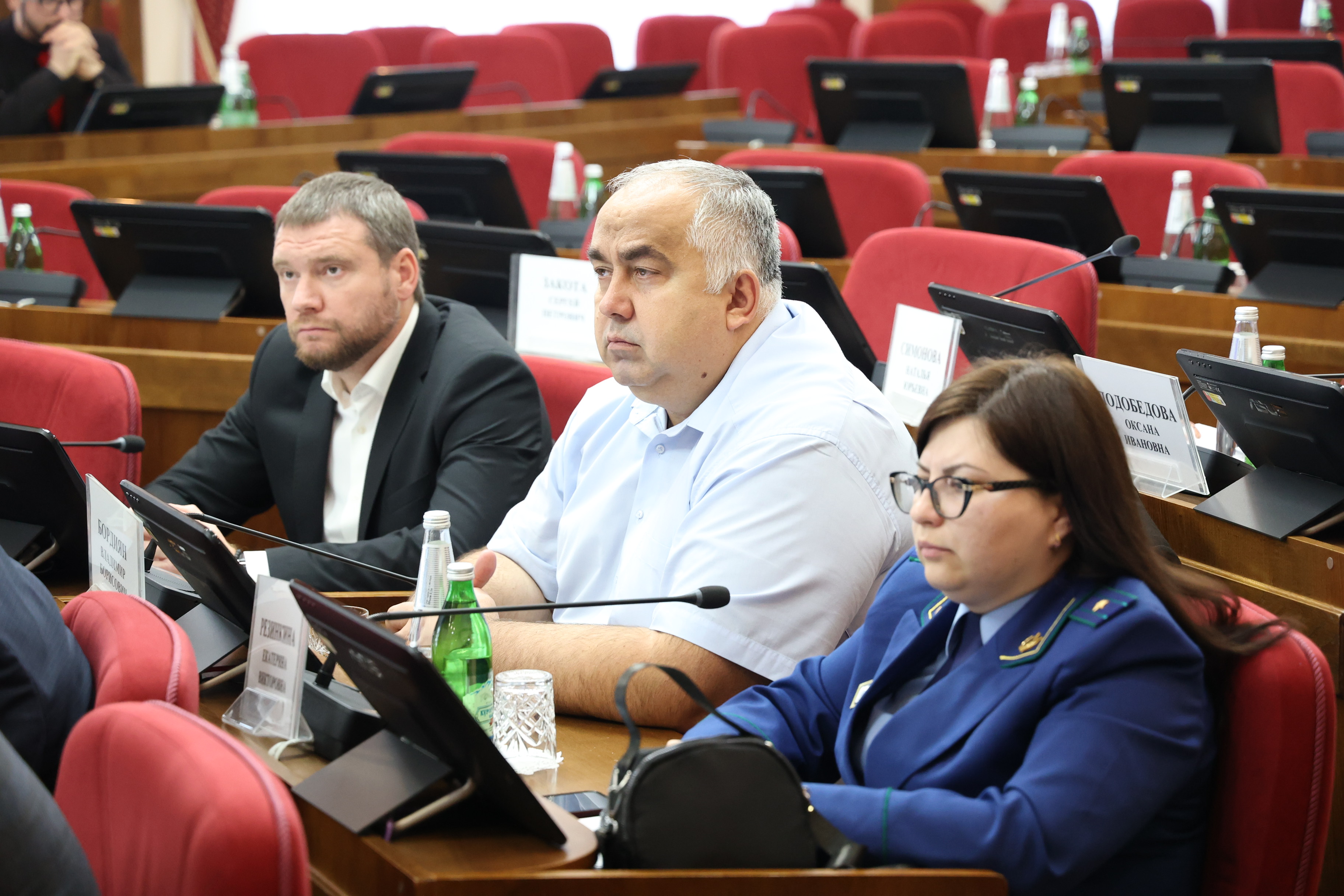 Внимание поддержке питомников и сохранению агролесомелиоративных насаждений