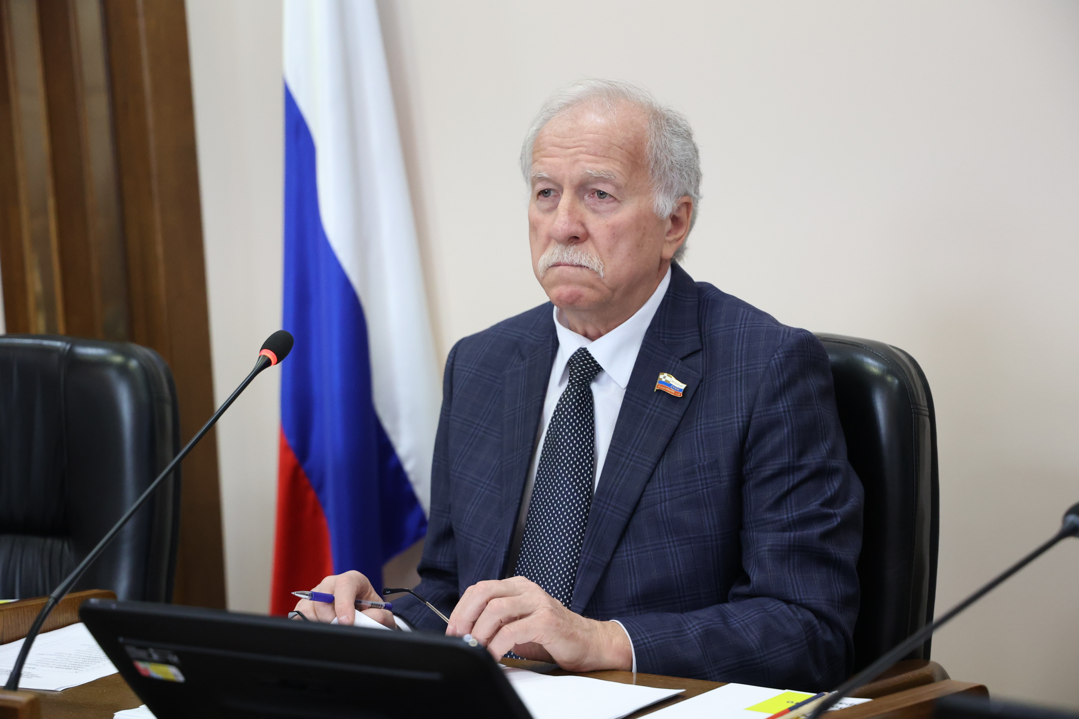 Утверждена повестка предстоящего заседания Думы