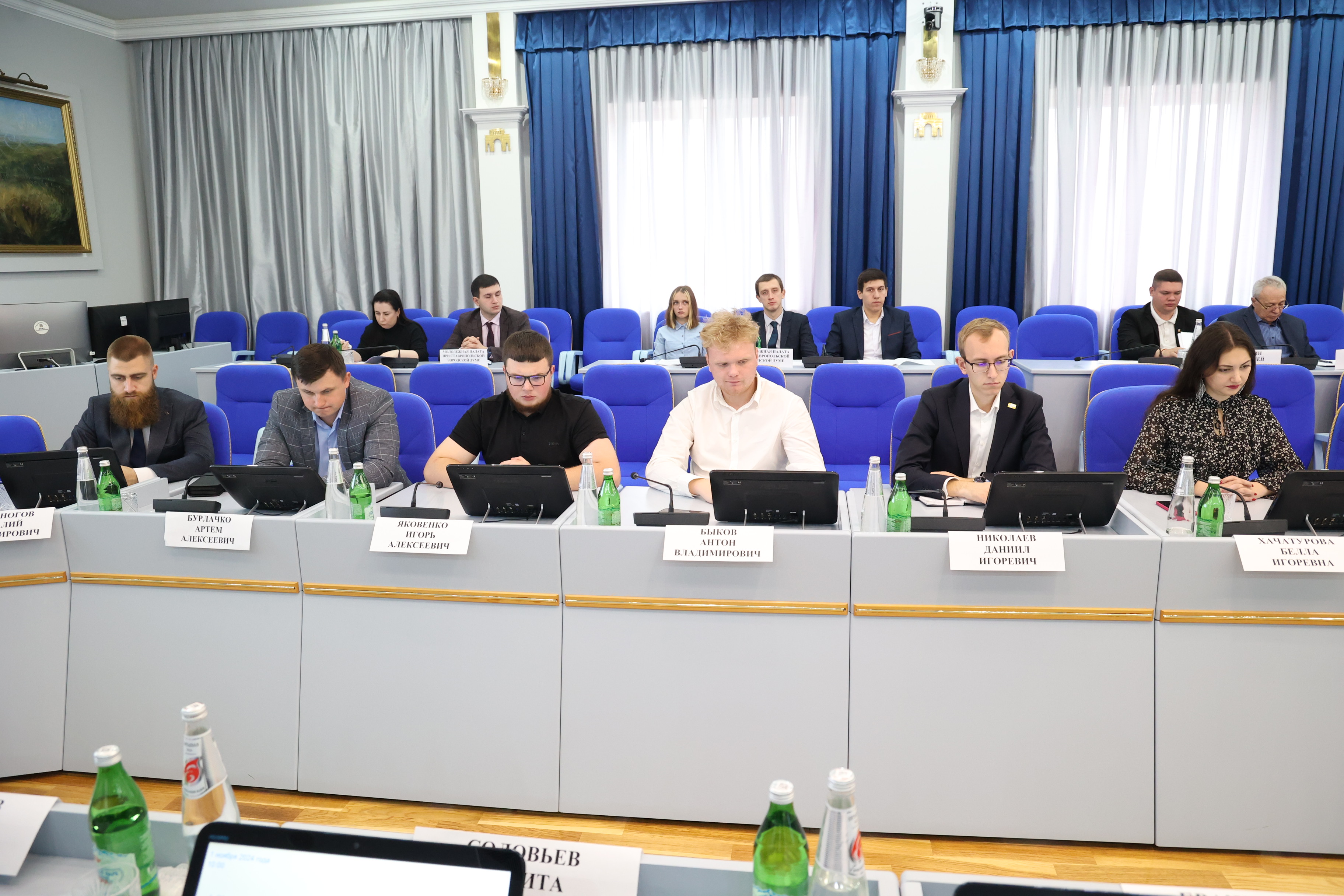 Промежуточные итоги работы Молодежного парламента подвели в краевой Думе