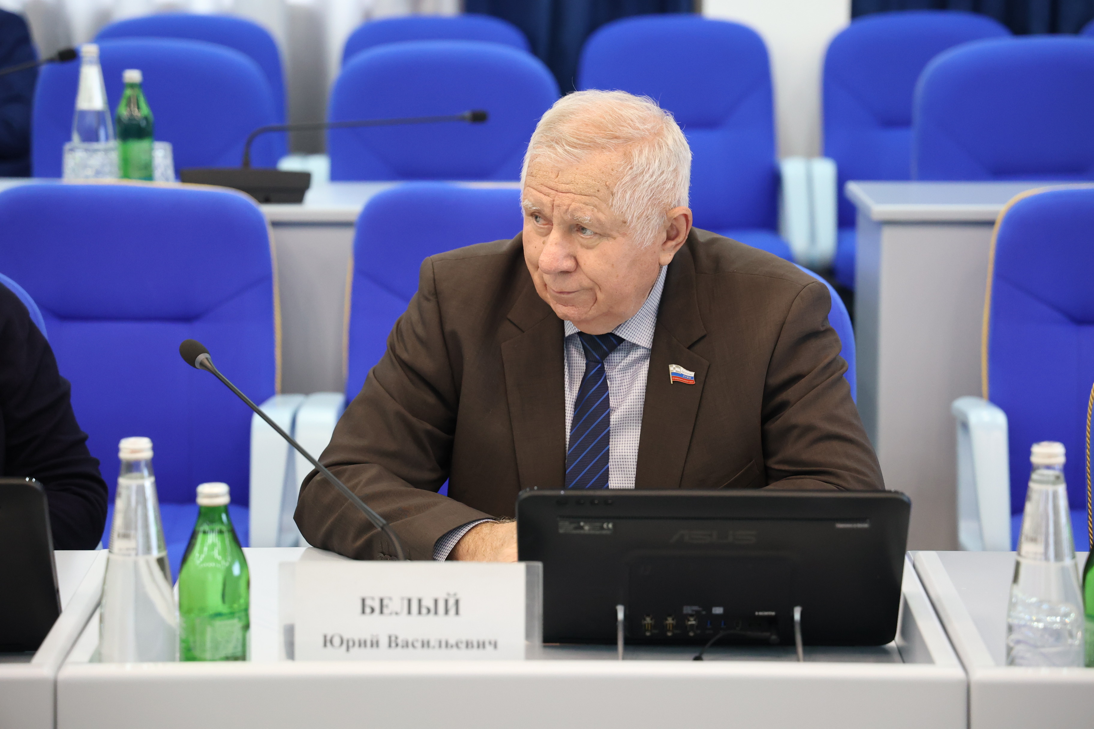 Депутаты комитета по инвестициям, курортам и туризму рассмотрели проекты финансирования госпрограмм по курируемым направлениям