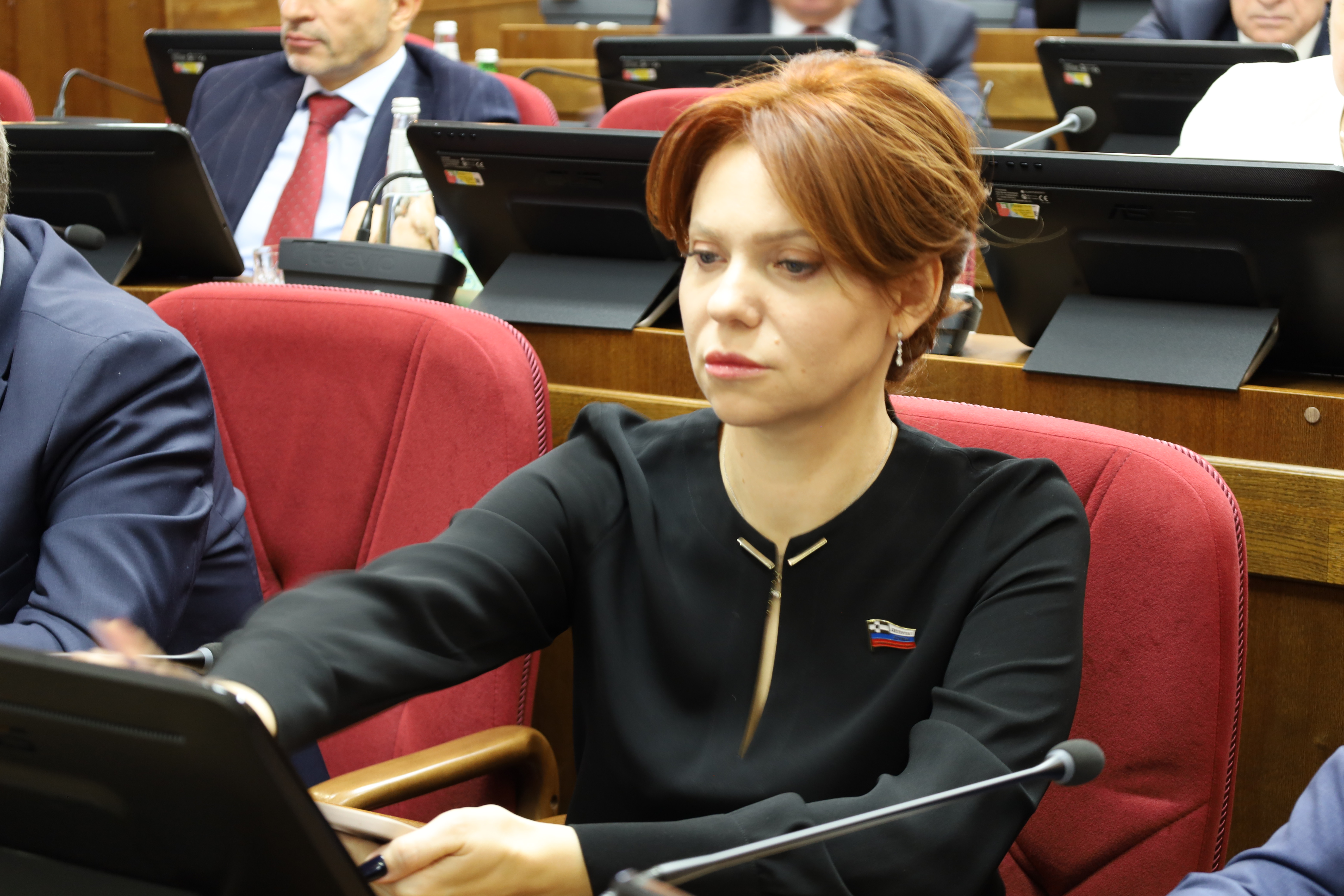 Дума Ставрополья установила административную ответственность за стихийную парковку электросамокатов
