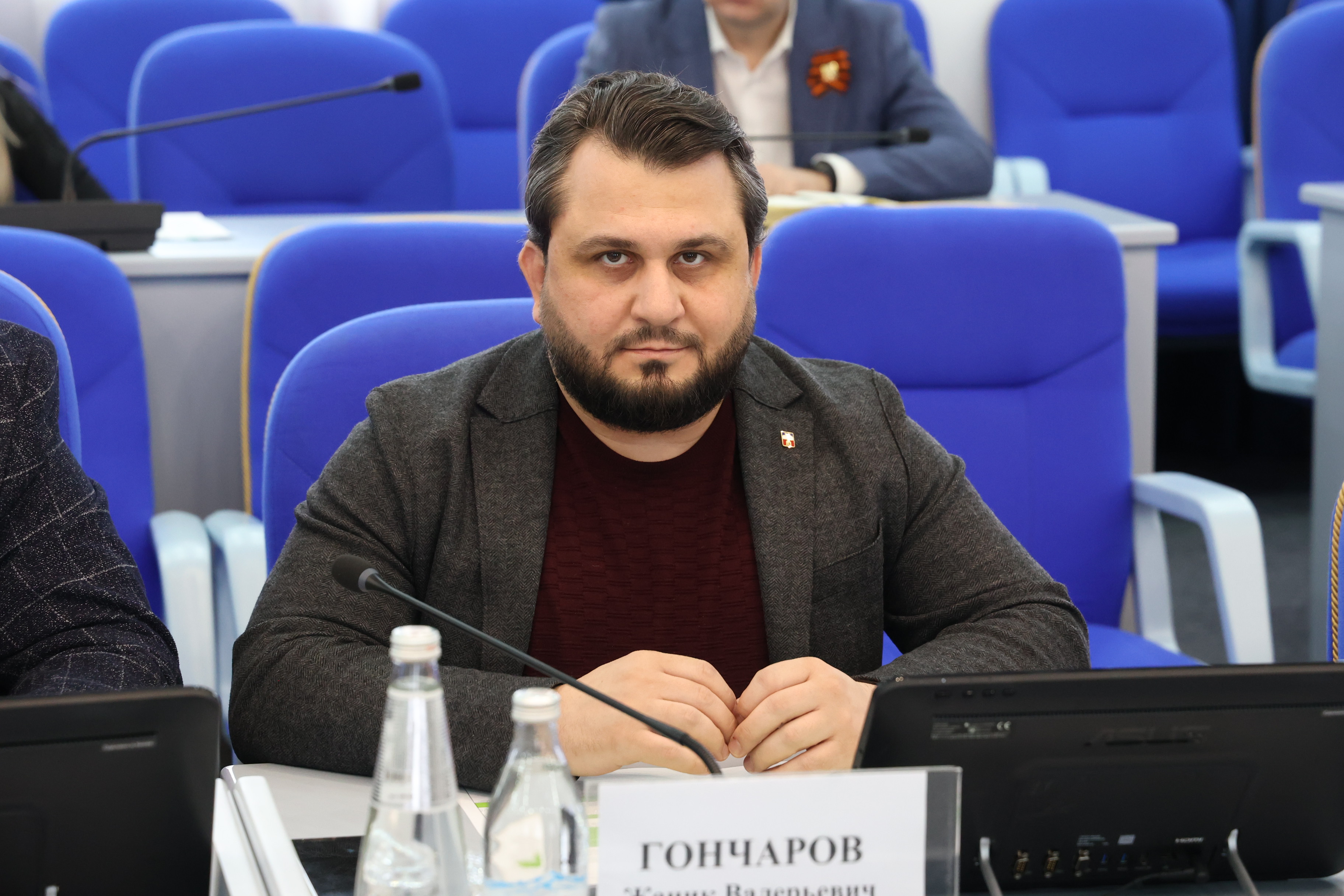 Законодатели держат на контроле строительство объектов образования, здравоохранения и спорта