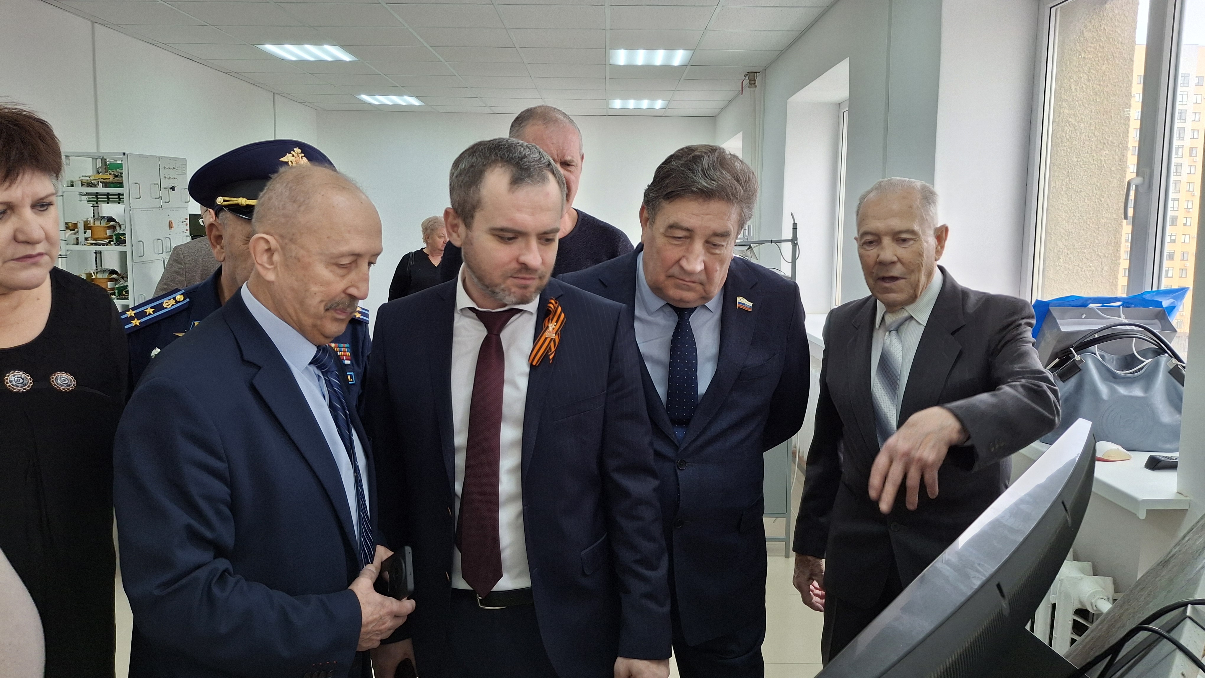 Виктор Гончаров поздравил коллектив АО «Схема» с 65-летием предприятия
