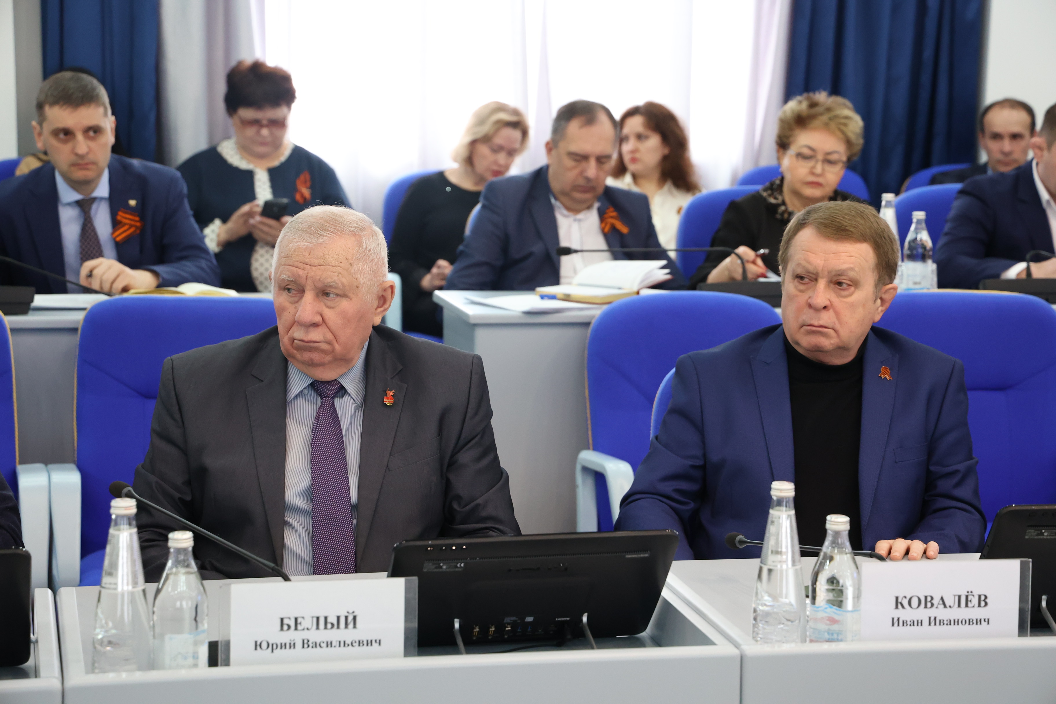 Николай Великдань поручил держать на депутатском контроле реализацию национальных проектов