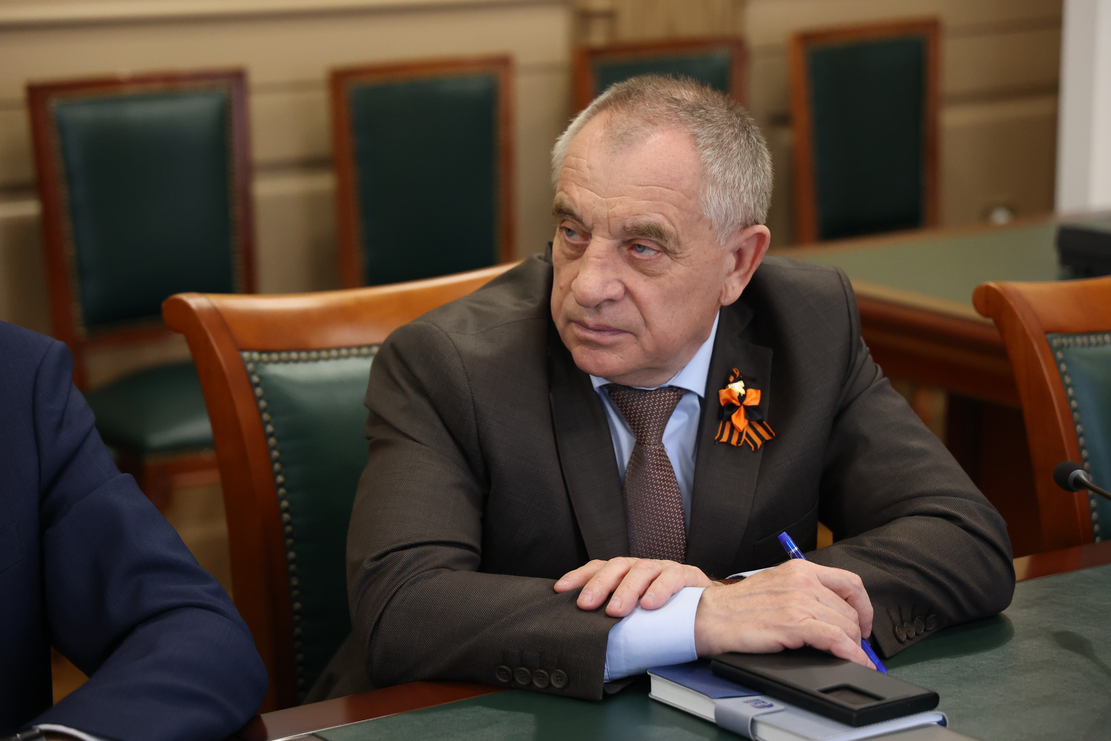 Федеральные депутаты направят обращения к председателю Правительства РФ по вопросу обращения с бездомными животными