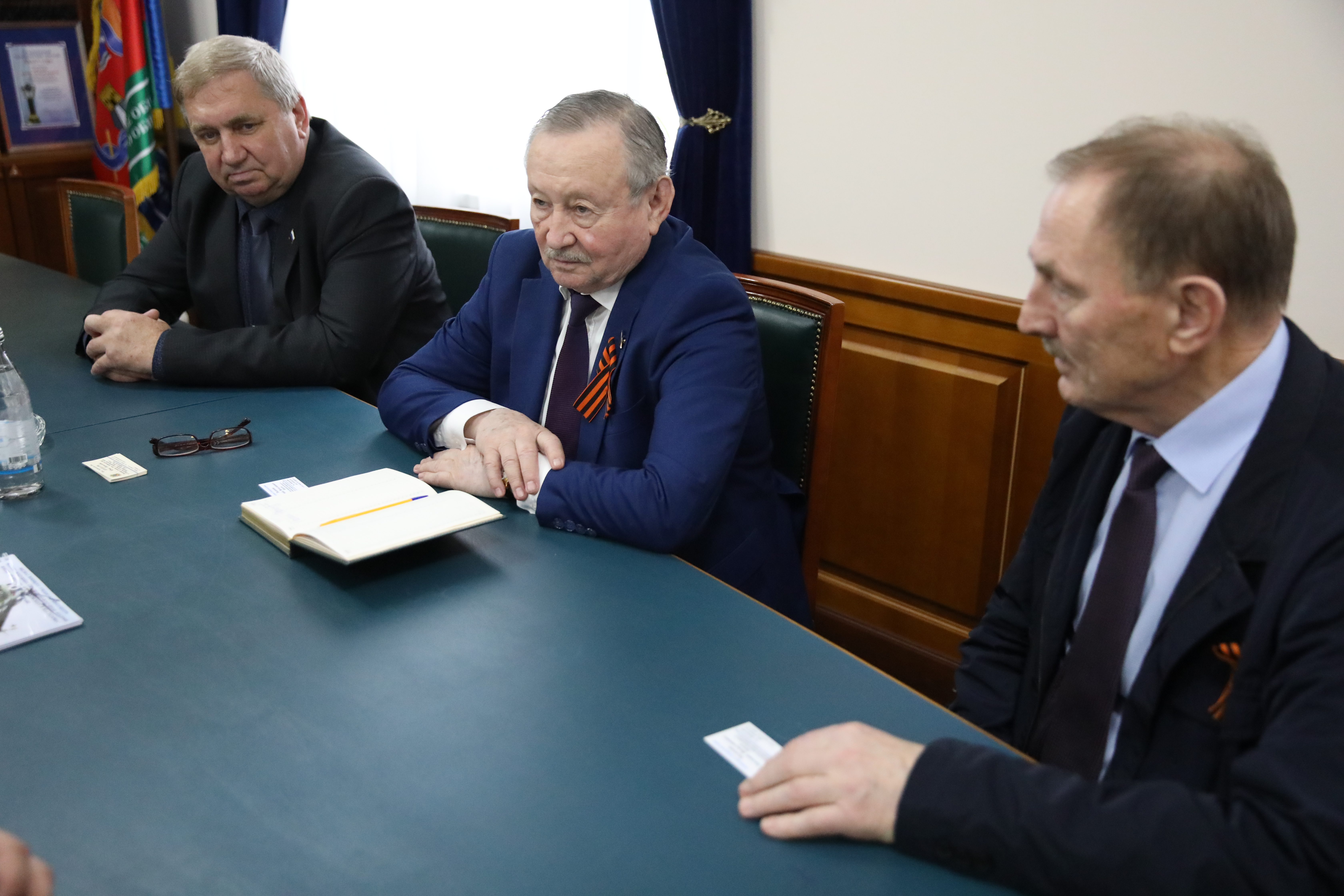 В Думе Ставропольского края состоялась встреча с Героем России Расимом Баксиковым