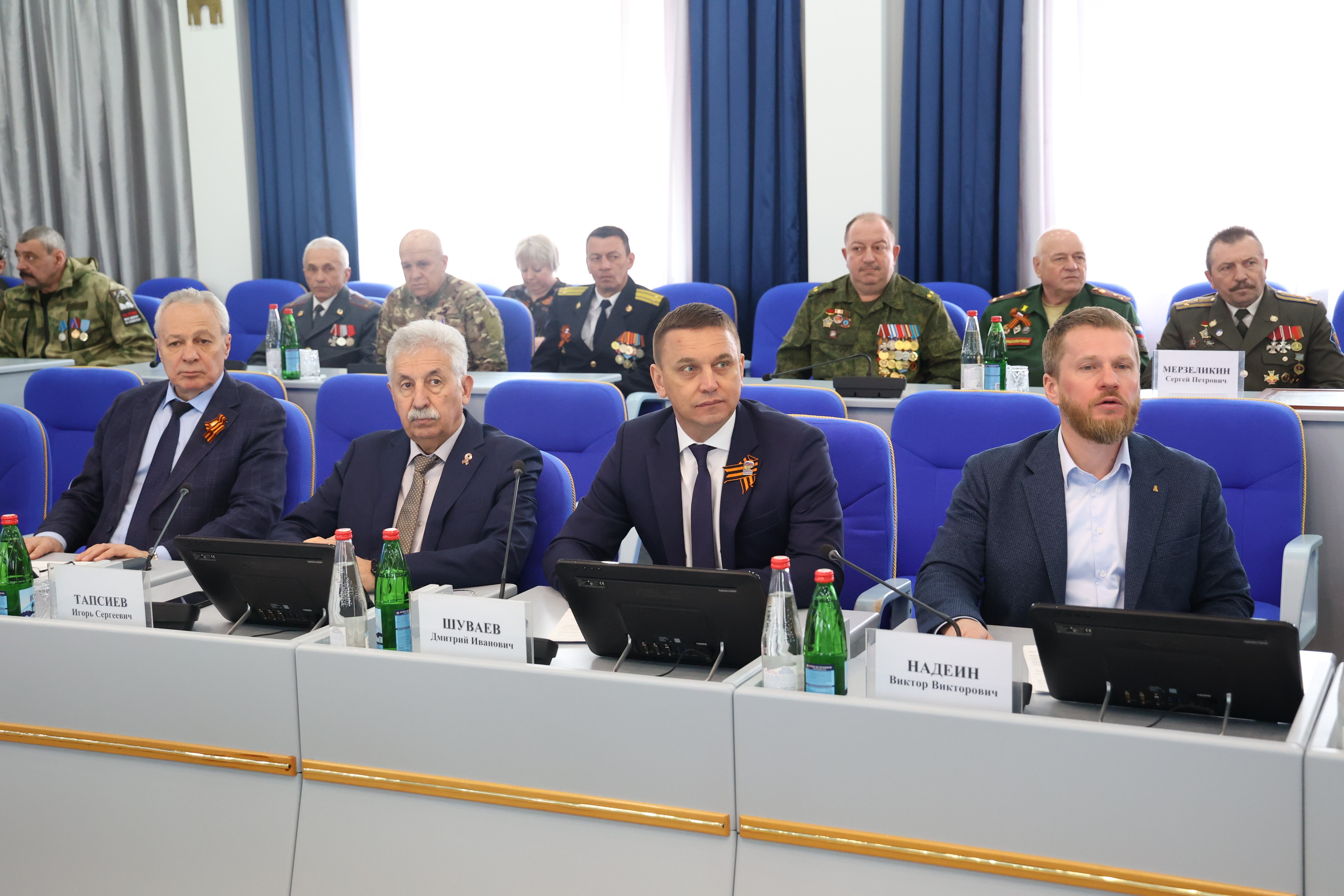 Парламентарии работают над проектами законов для включения в повестку апрельского заседания Думы