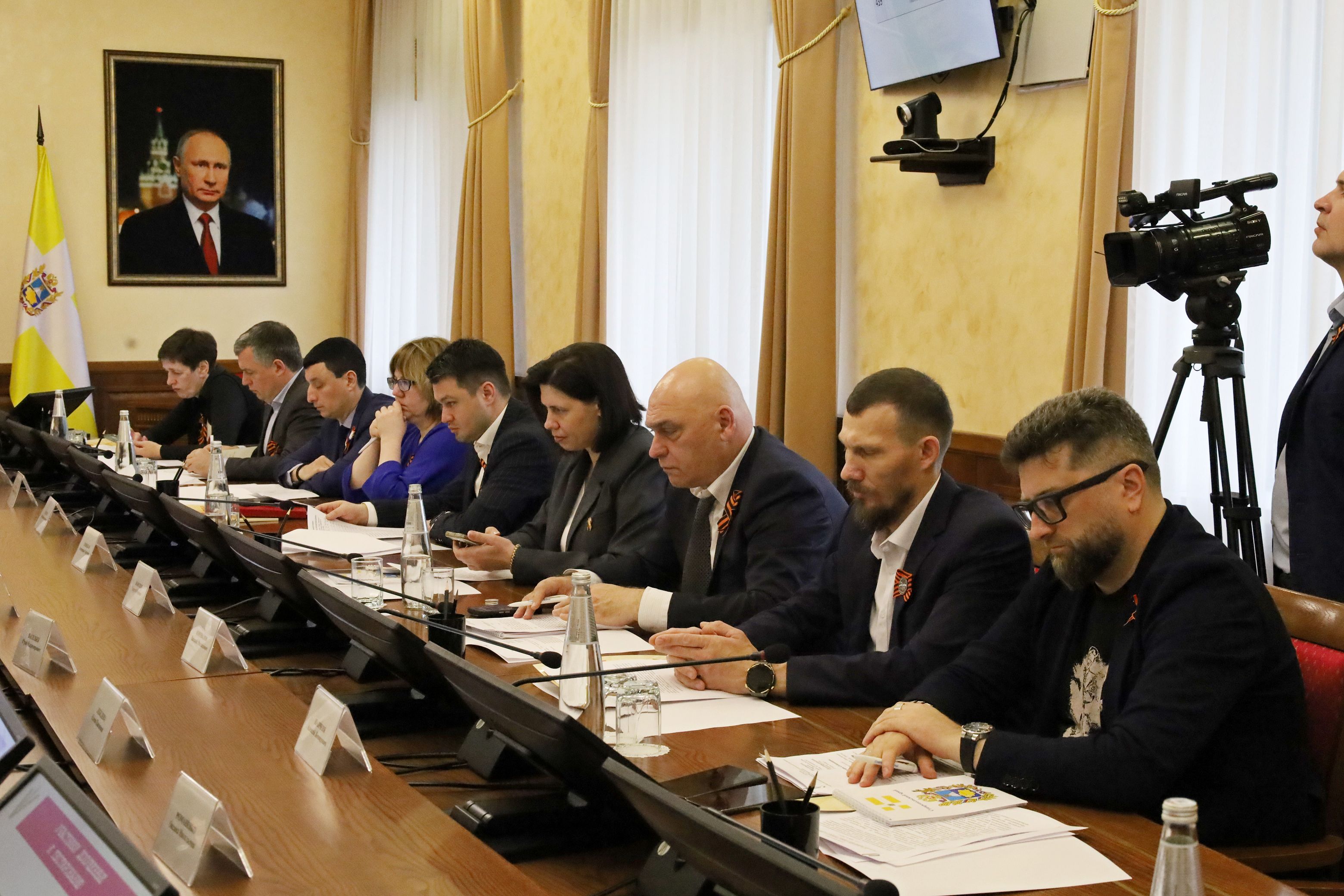 Законодатели краевой Думы приняли участие в заседании Общественного совета программы «Герои Ставрополья»