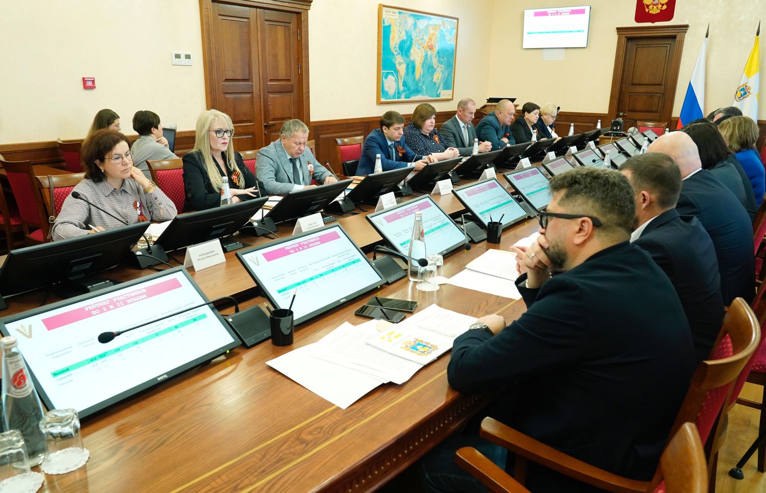 Законодатели краевой Думы приняли участие в заседании Общественного совета программы «Герои Ставрополья»