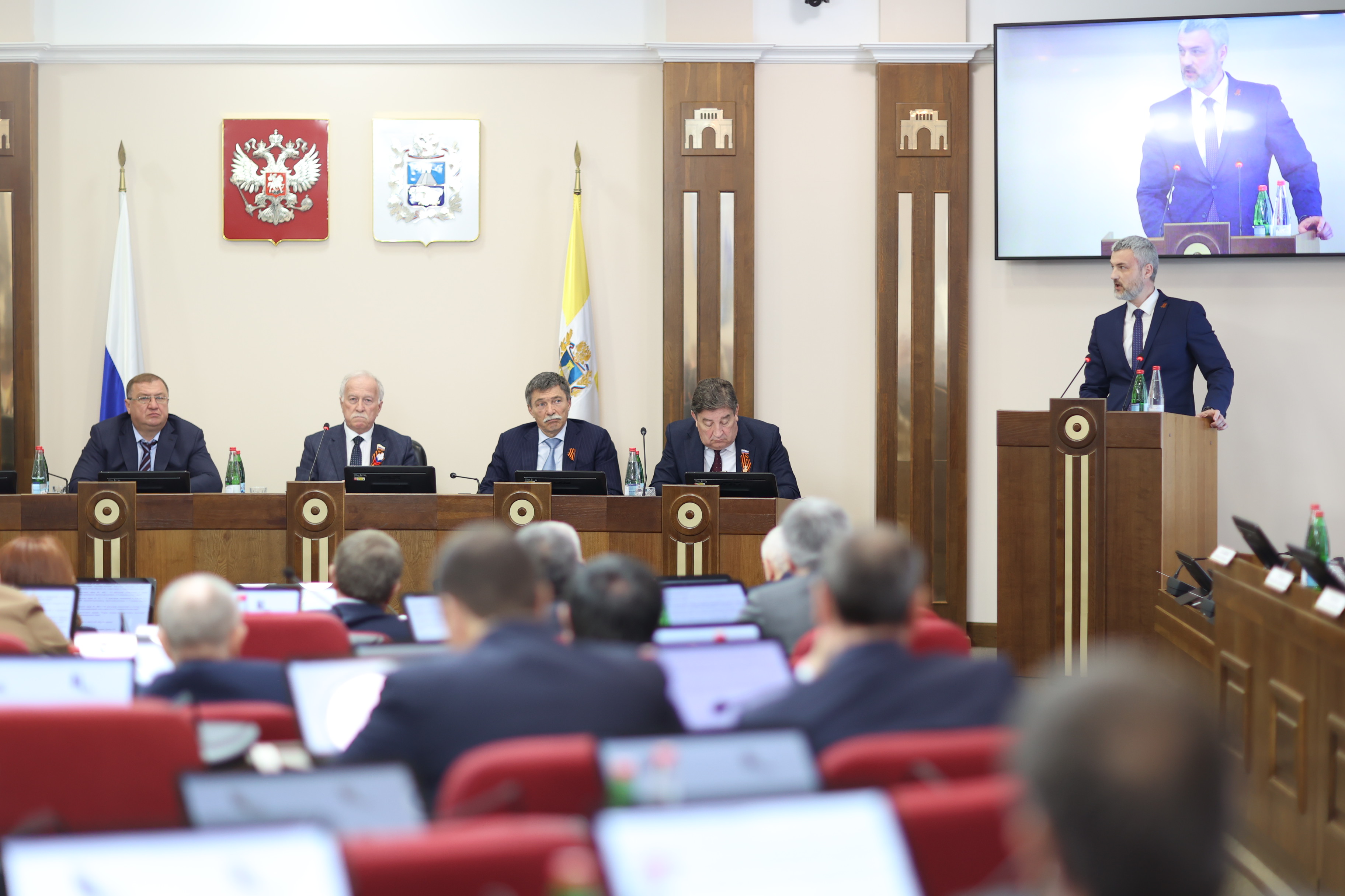 Краевая Дума расширила перечень социальных услуг, предоставляемых жителям края