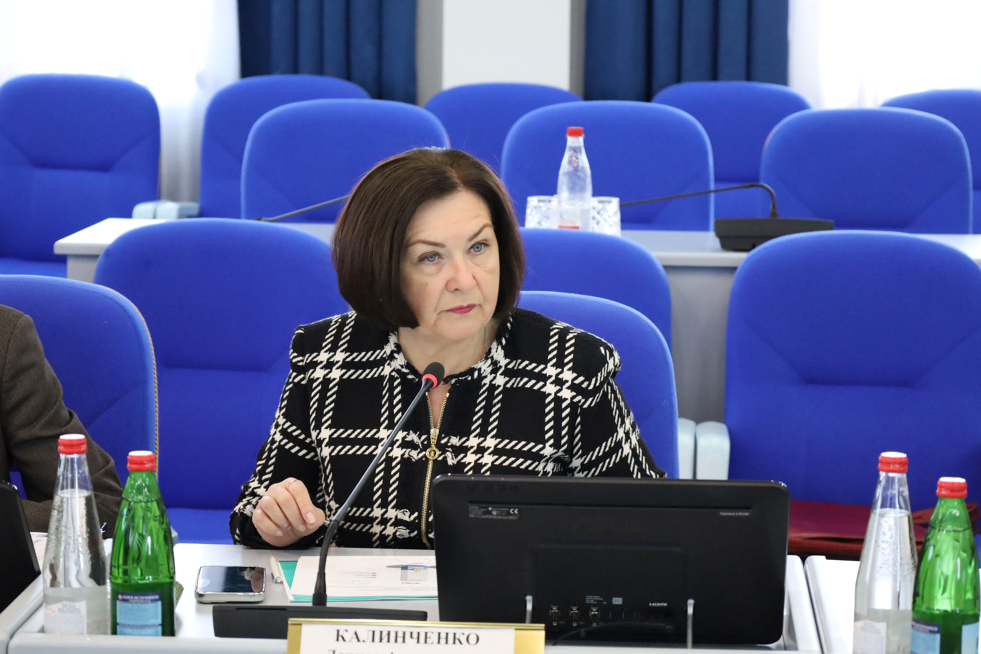 Депутаты рассмотрели итоги исполнения бюджета Ставропольского края в 2024 году