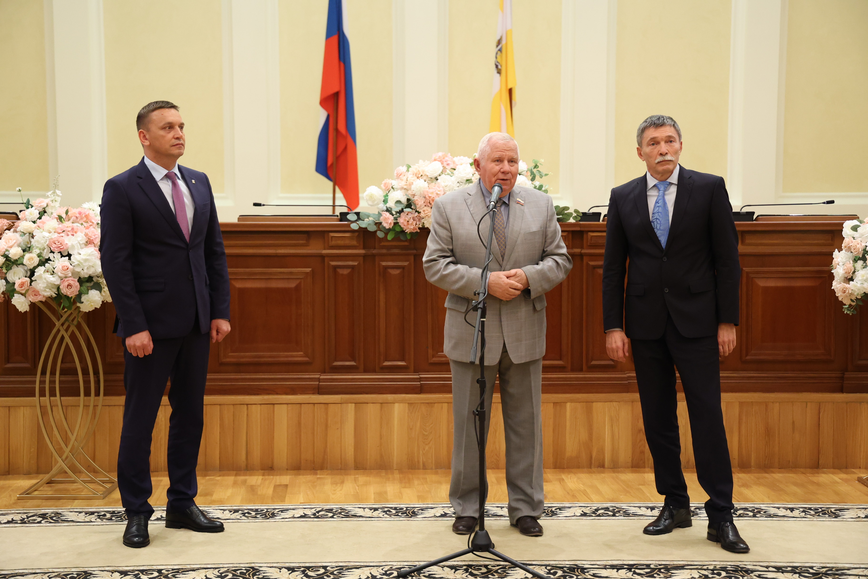 Депутаты вручили предпринимателям Ставрополья награды краевой Думы