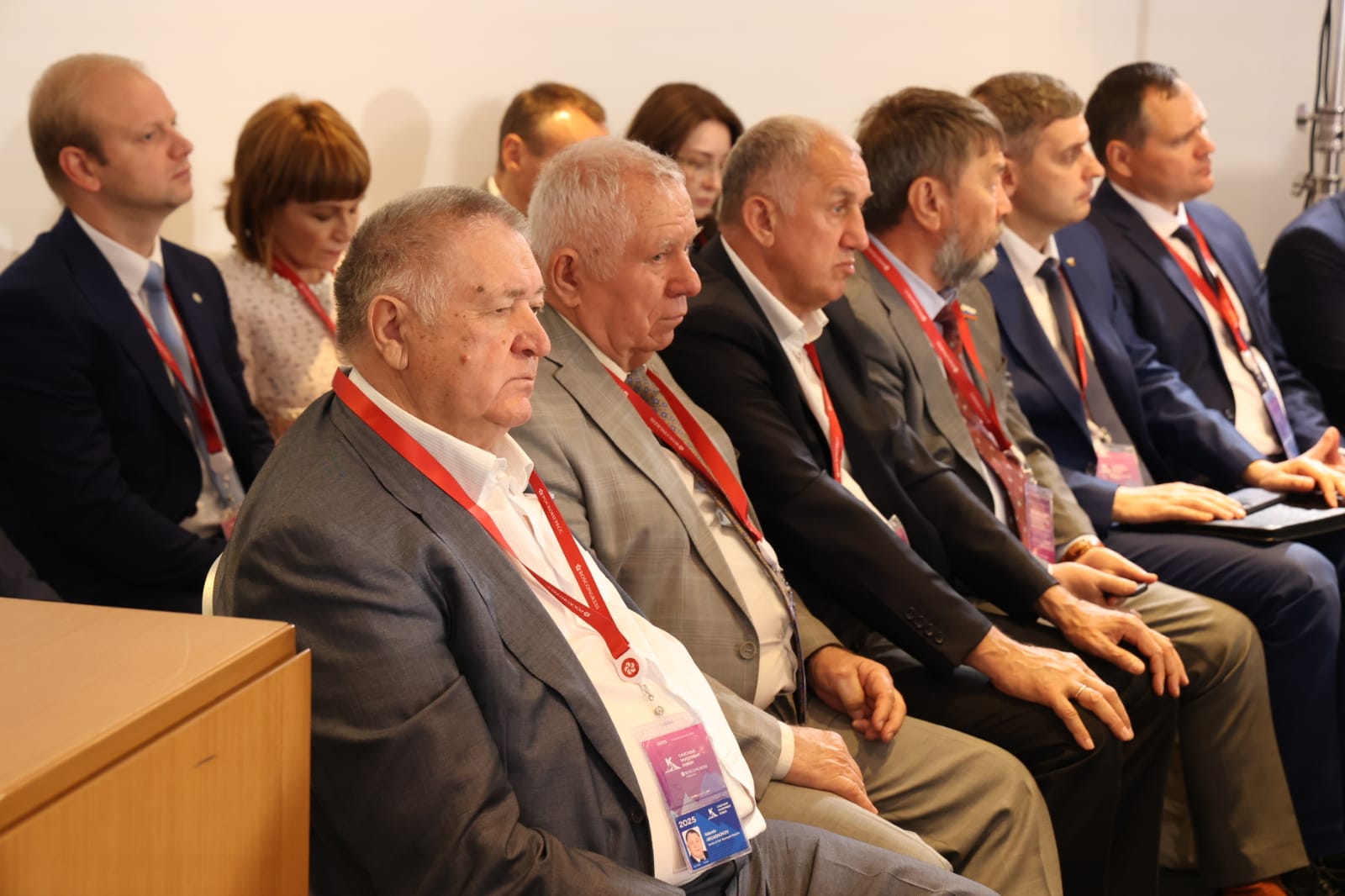 Николай Великдань и депутаты Думы Ставропольского края приняли участие в работе Кавказского инвестиционного форума
