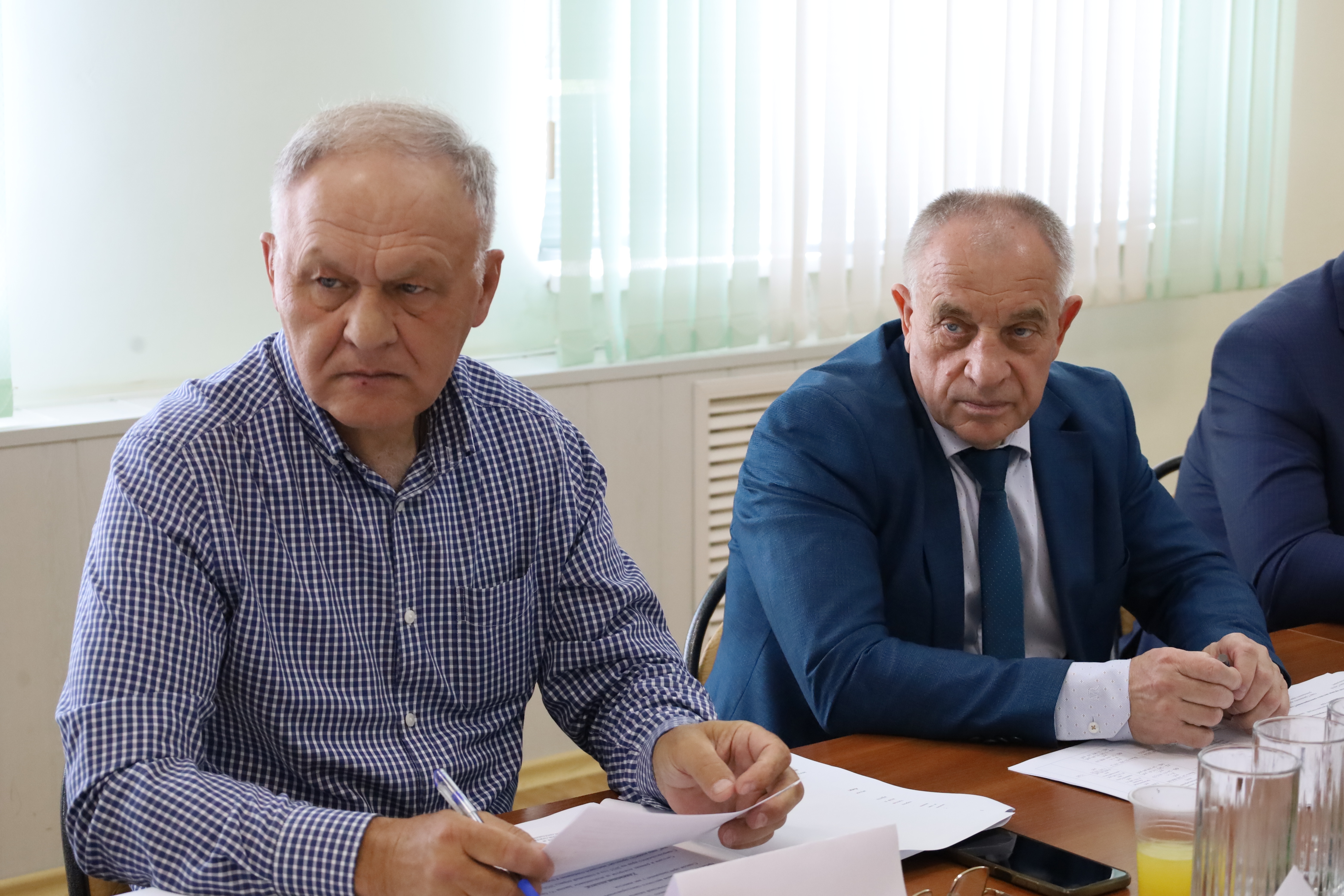 В Солнечнодольске благоустраивают территорию рядом с ярмарочной площадью