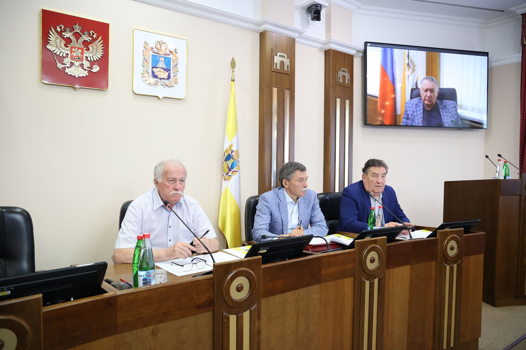 Утверждена повестка июньского заседания Думы