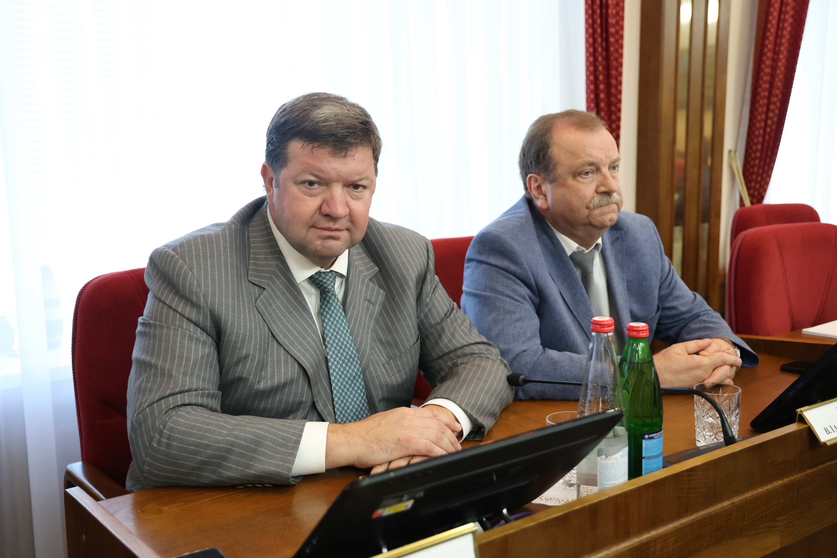 Краевые депутаты приняли поправки в региональный закон, увеличив аванс подрядчикам при капремонте многоквартирных домов