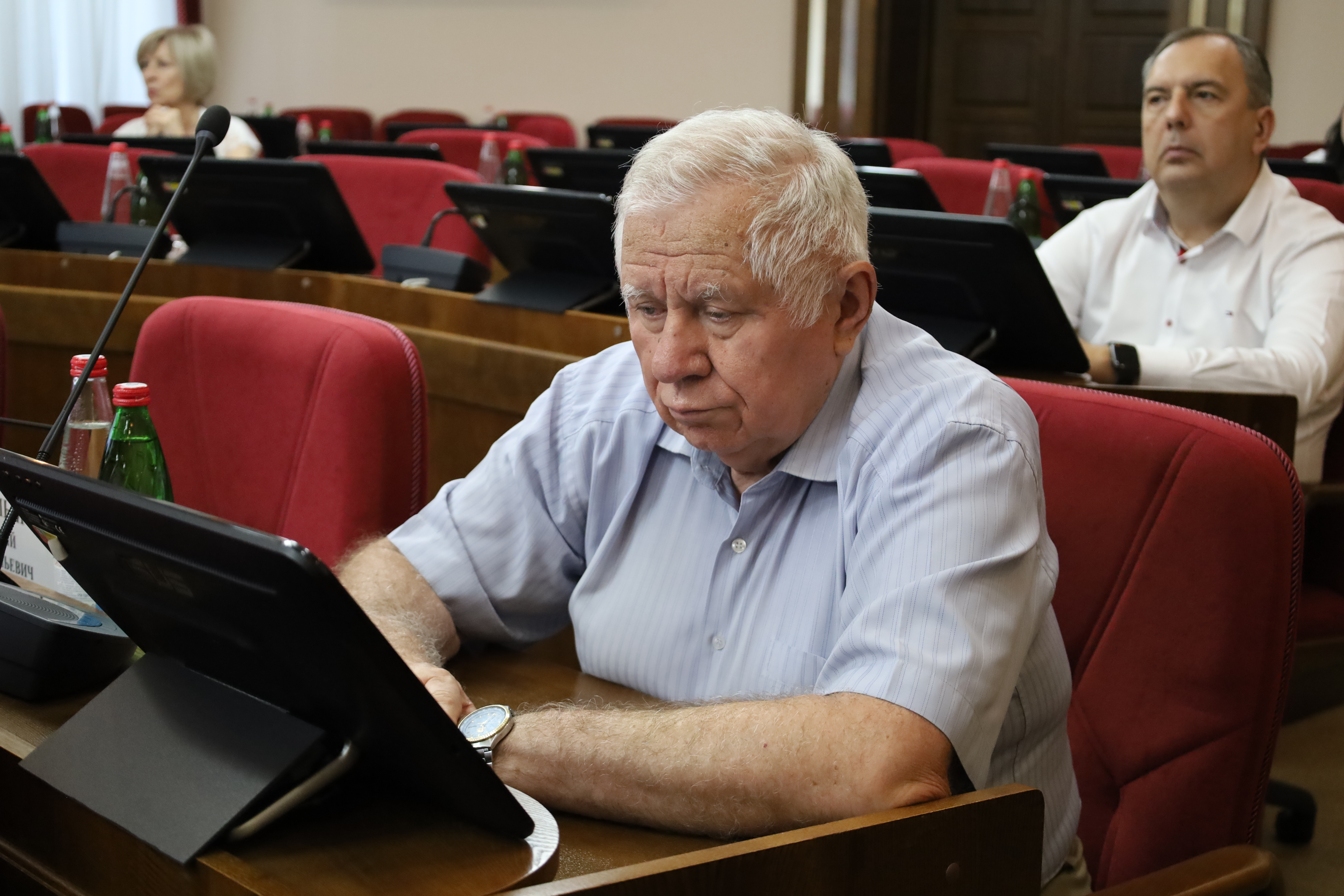 Депутаты обсудили изменения в ряд краевых законов в сфере сельского хозяйства