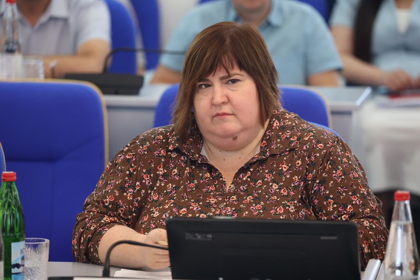 В Думе Ставропольского края прошел круглый стол по вопросам кадрового обеспечения здравоохранения