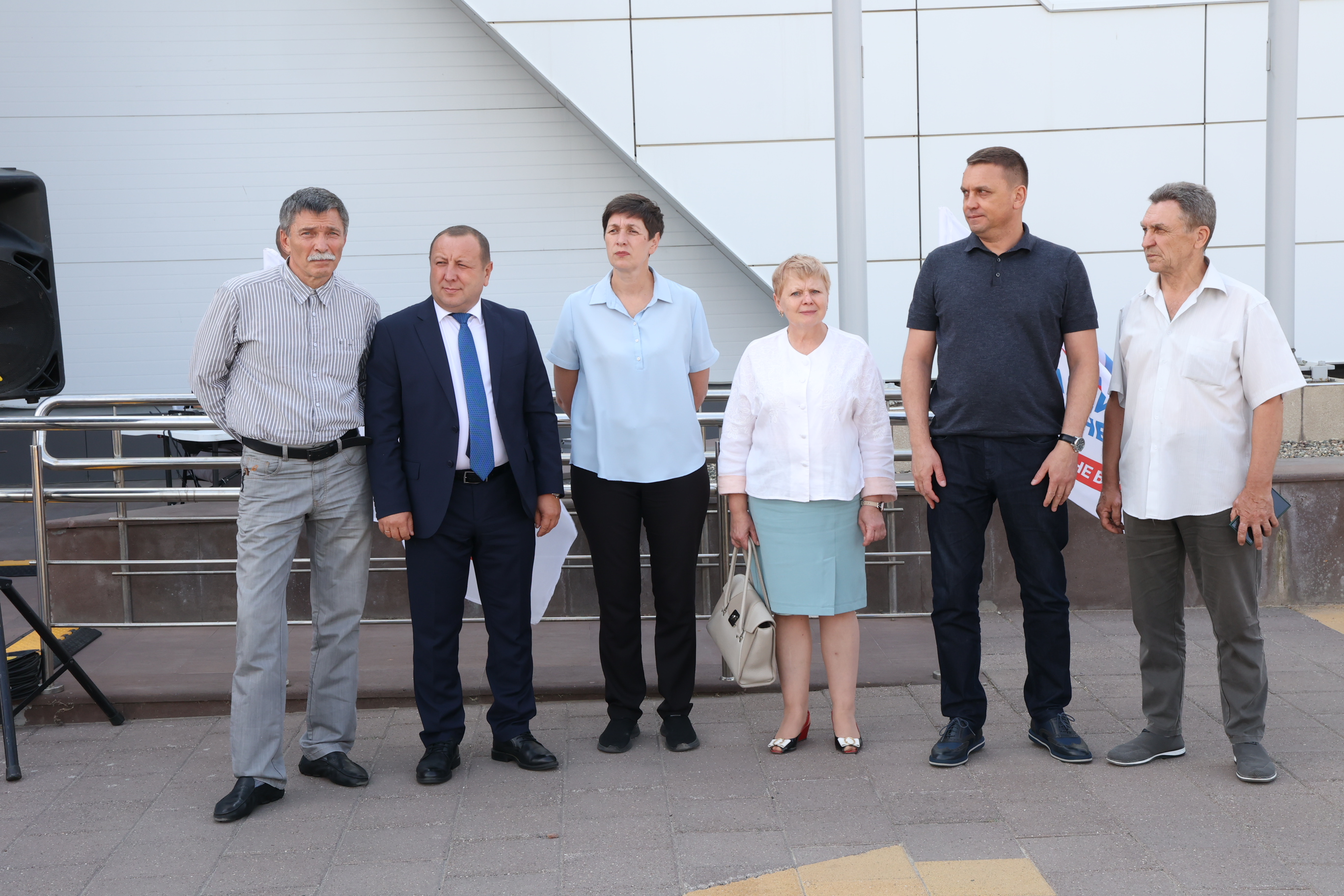 В Ставрополе ветеранам СВО с инвалидностью вручили специализированные автомобили