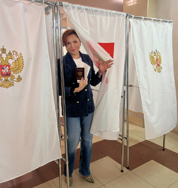 Депутаты Думы края участвуют в голосовании на Ставрополье
