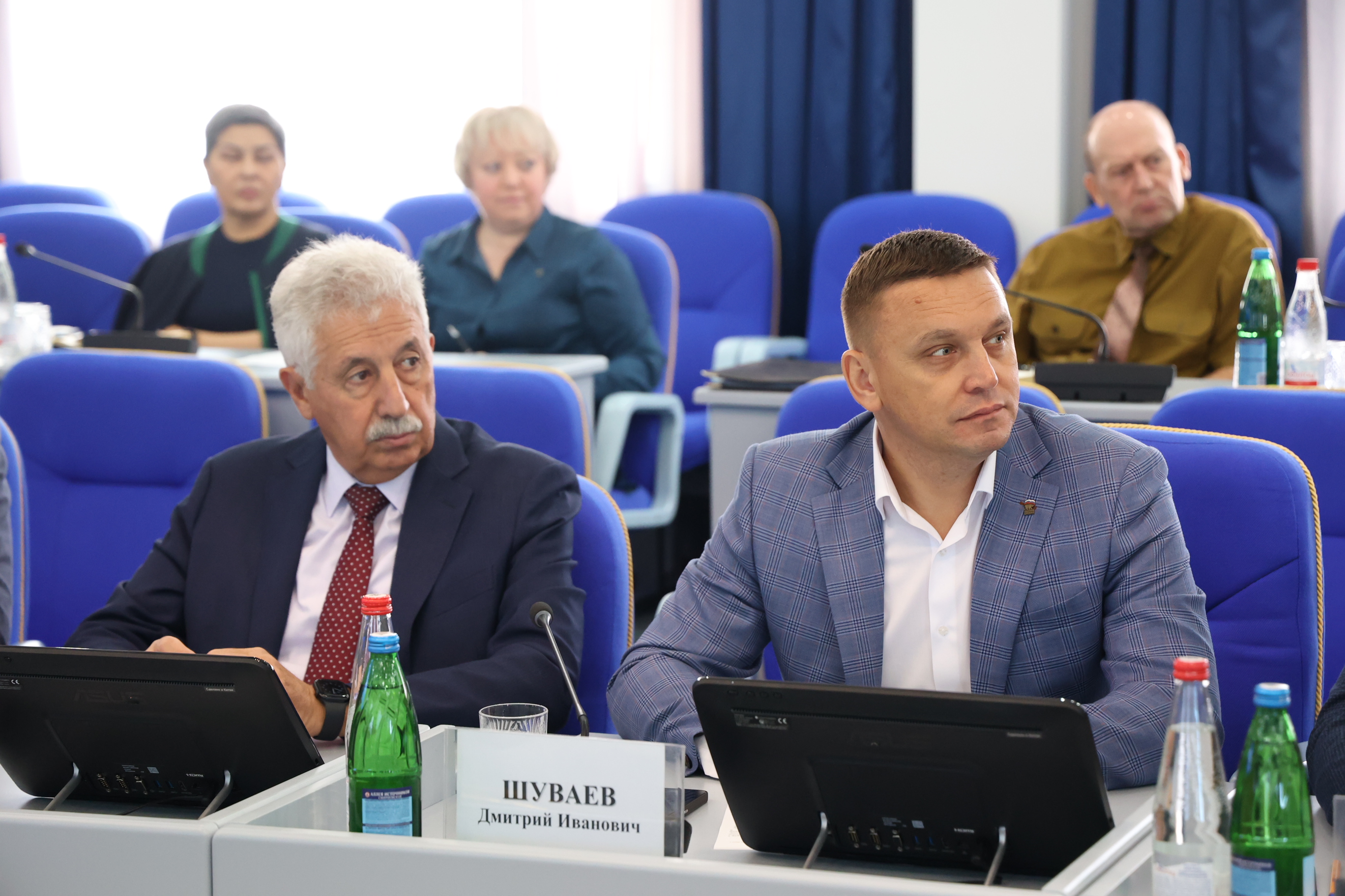 В Думе Ставрополья идет подготовка к сентябрьскому заседанию