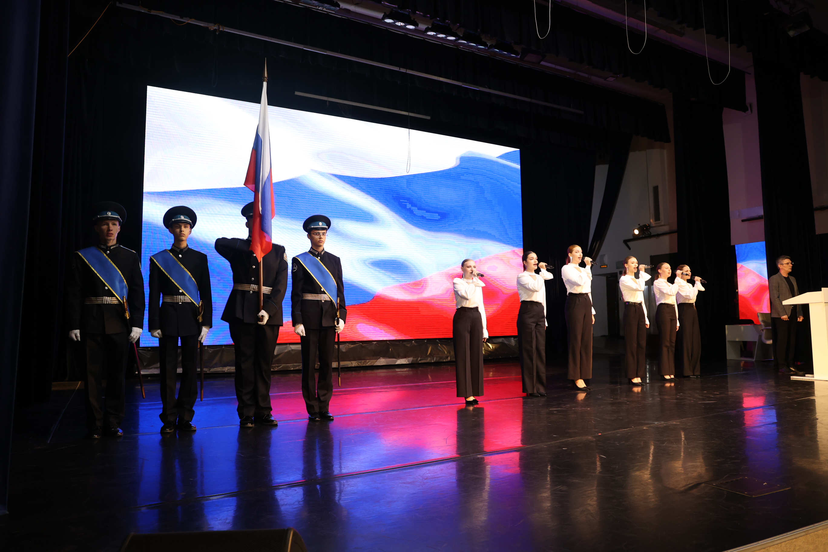 Депутаты приветствовали участников II краевого Форума «Своя Россия – Своя Победа»