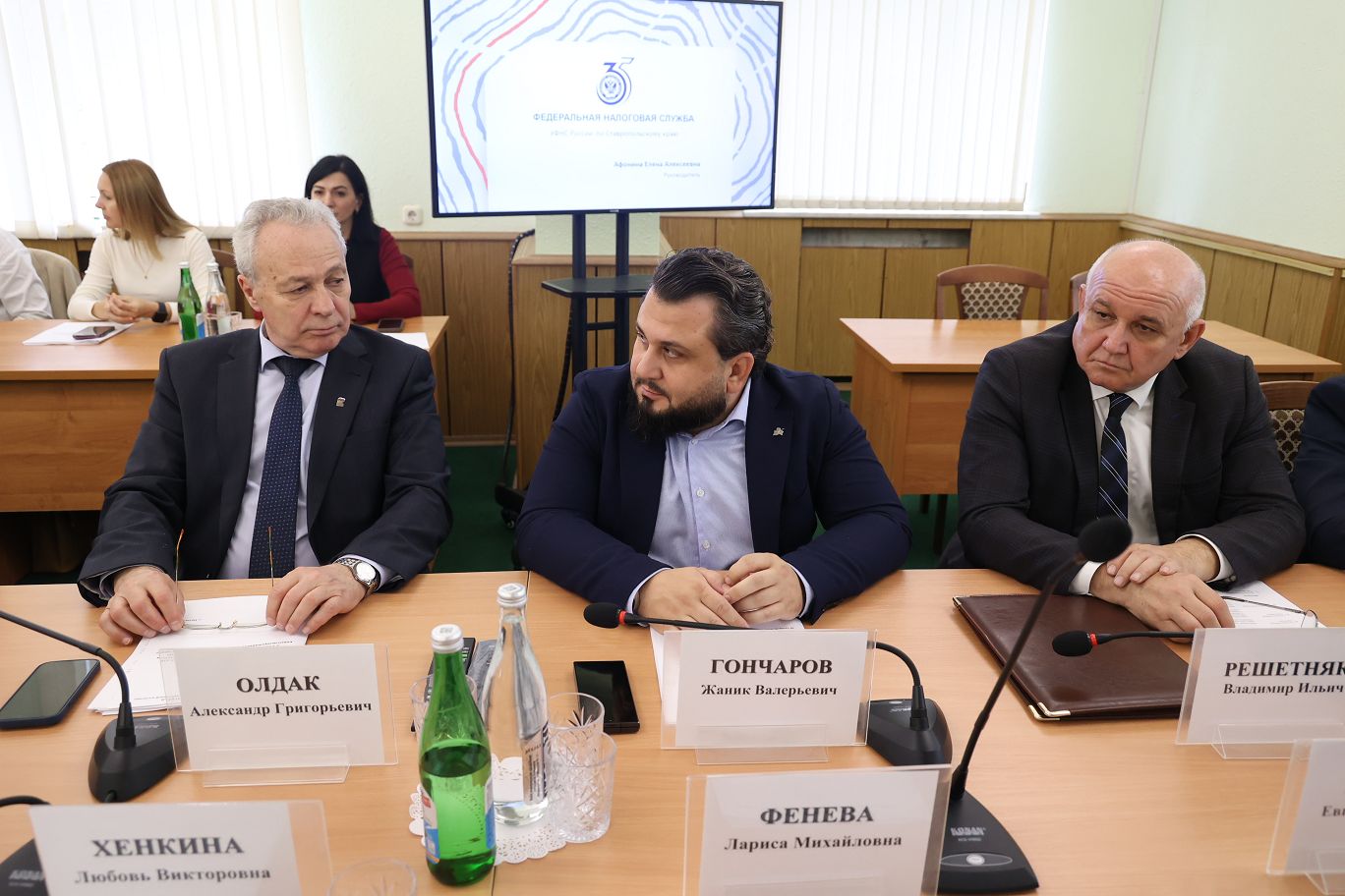 Краевые депутаты обсудили изменения в налоговом законодательстве для предпринимателей и их влияние на доходы консолидированного бюджета Ставрополья