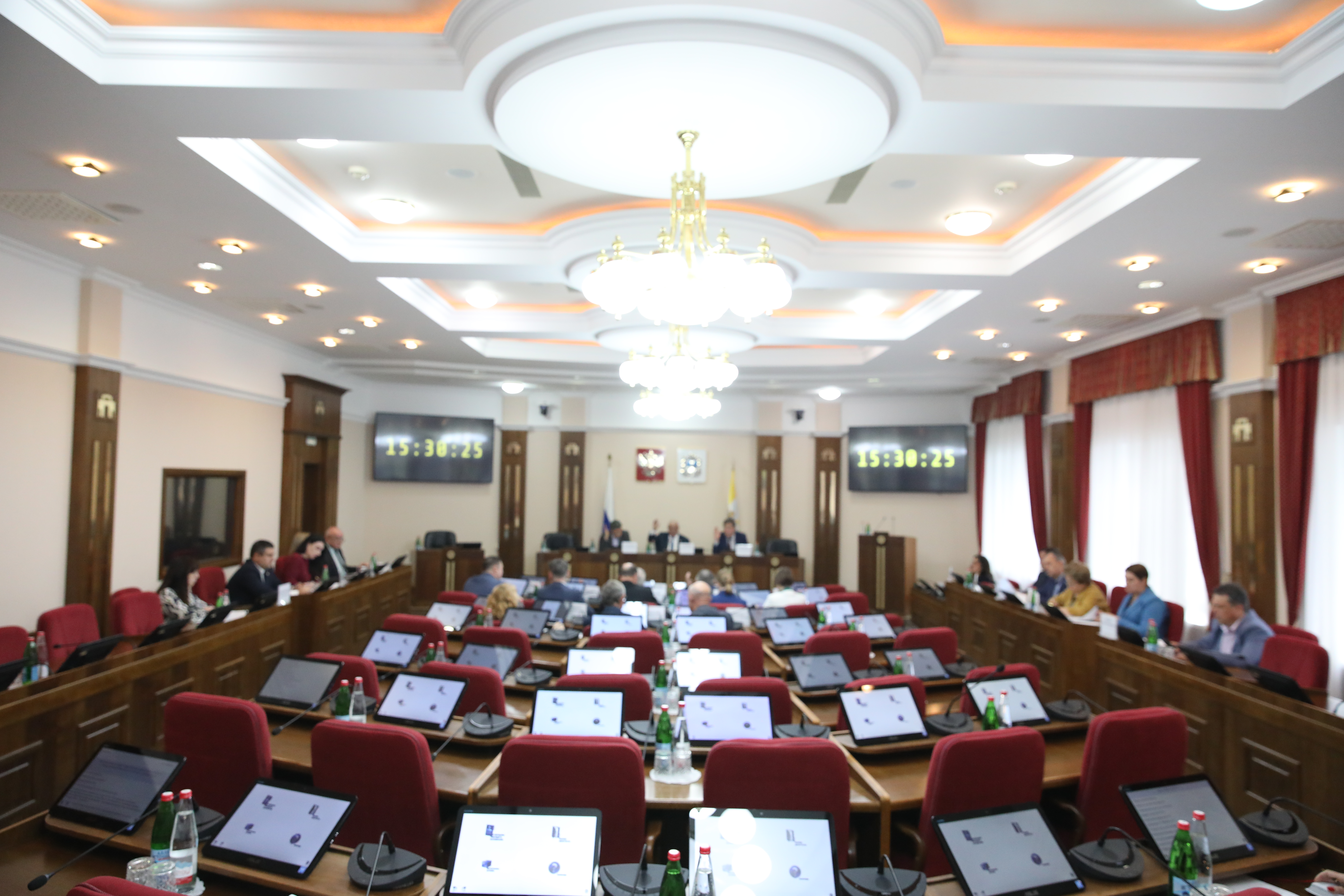 Краевые депутаты рассмотрели законопроекты об актуализации избирательного законодательства и границы между Ставропольем и Краснодарским краем