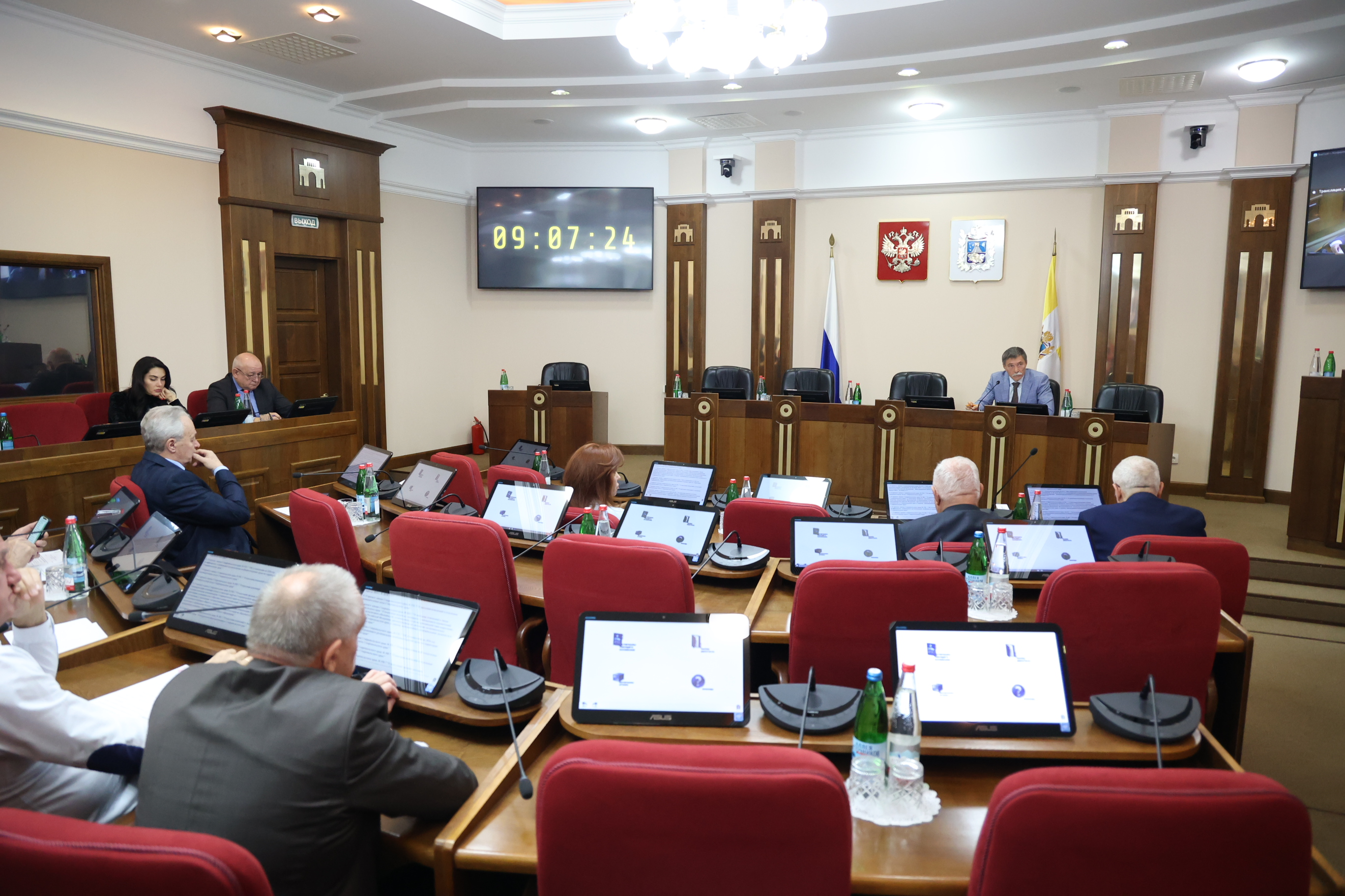 Утверждена повестка октябрьского заседания Думы