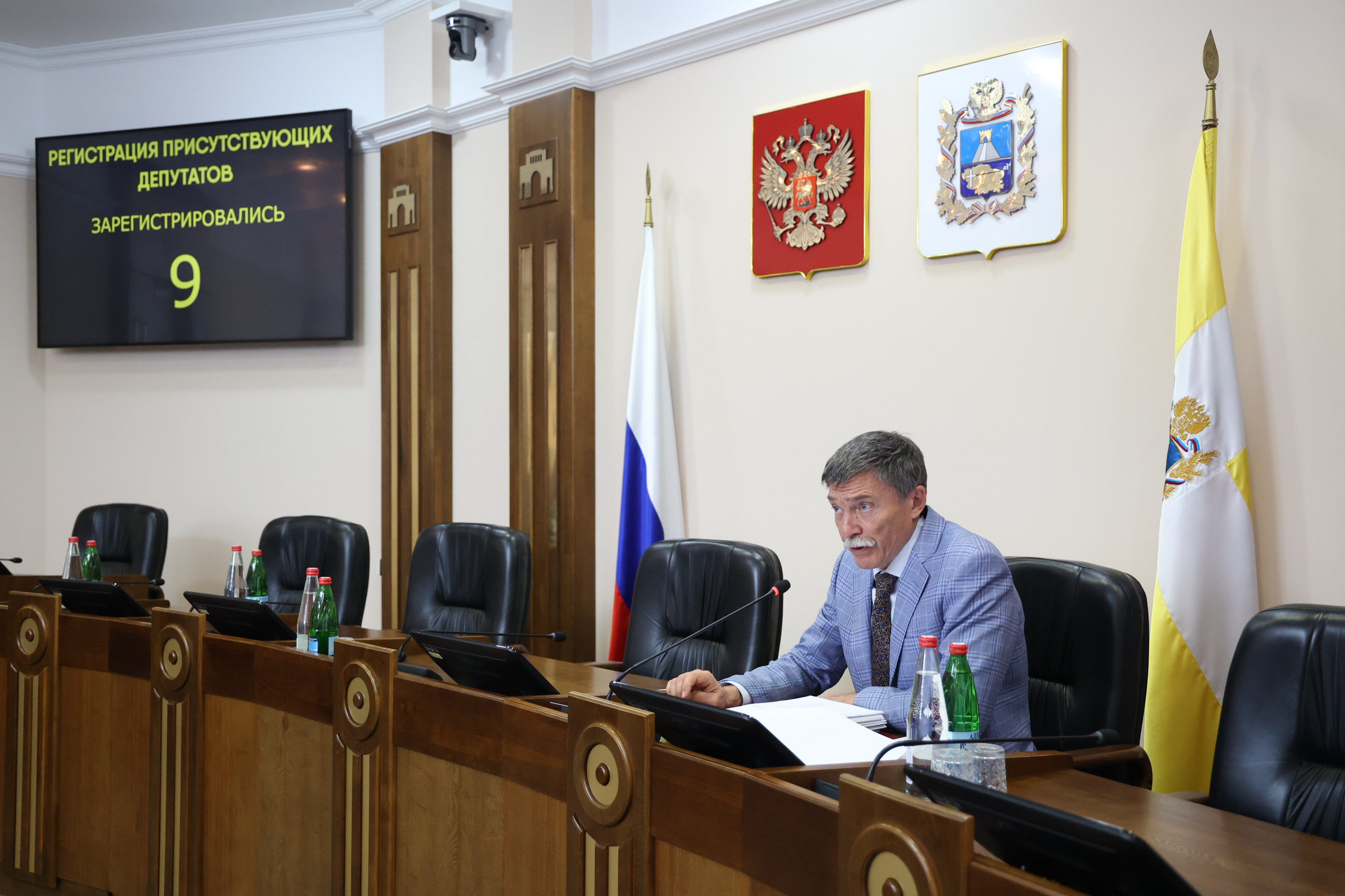 Утверждена повестка октябрьского заседания Думы