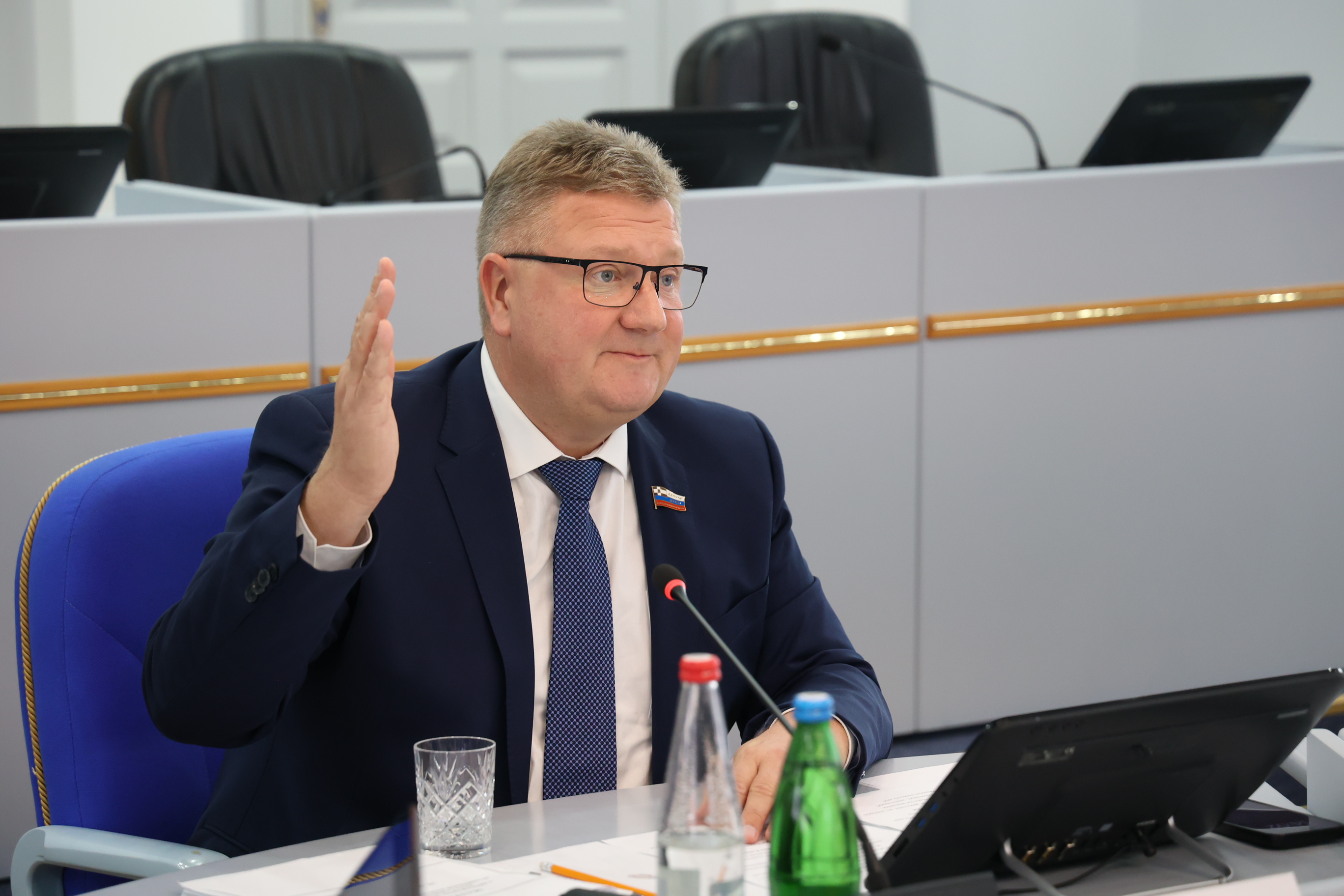 Депутаты рассмотрели инициативы, направленные на совершенствование системы соцподдержки жителей края