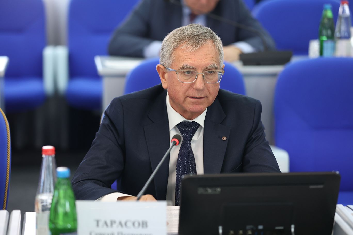 Краевые депутаты обсудили с представителями непарламентских партий проект бюджета и итоги прошедшей выборной кампании