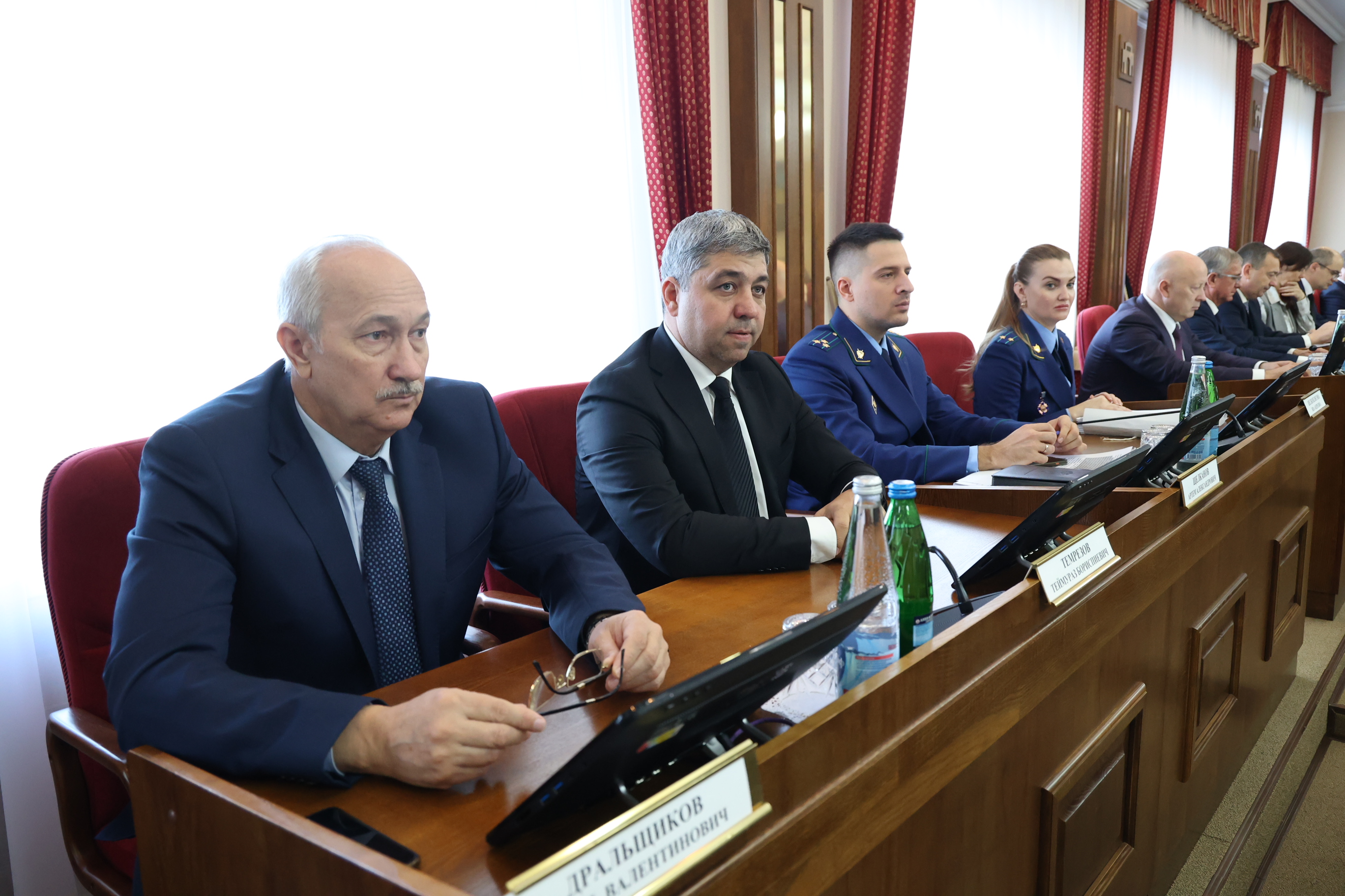 Краевые депутаты утвердили одну треть от общего числа членов Общественной палаты