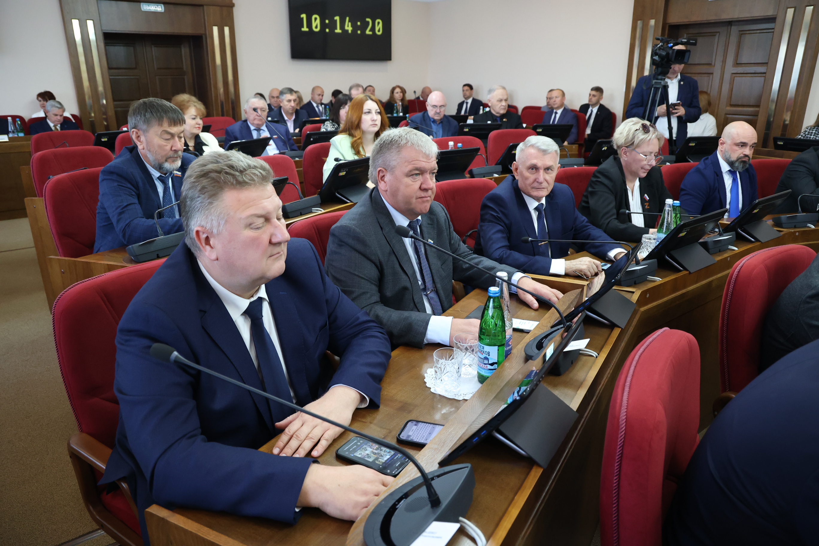 Краевая Дума приняла изменения в бюджет Ставрополья на 2025 год и плановый период 2026 и 2027 годов